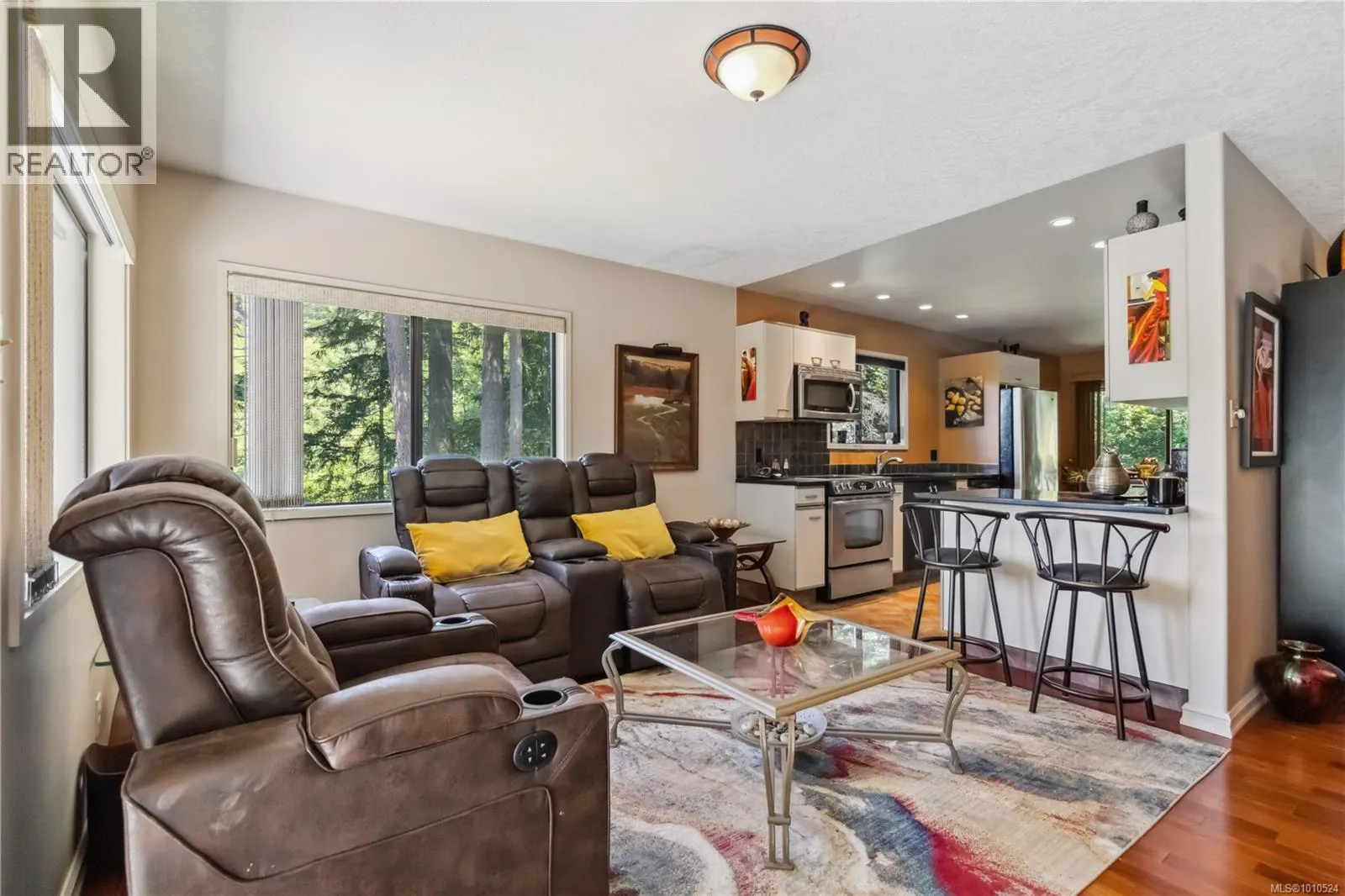 1 981 Fir Tree Glen