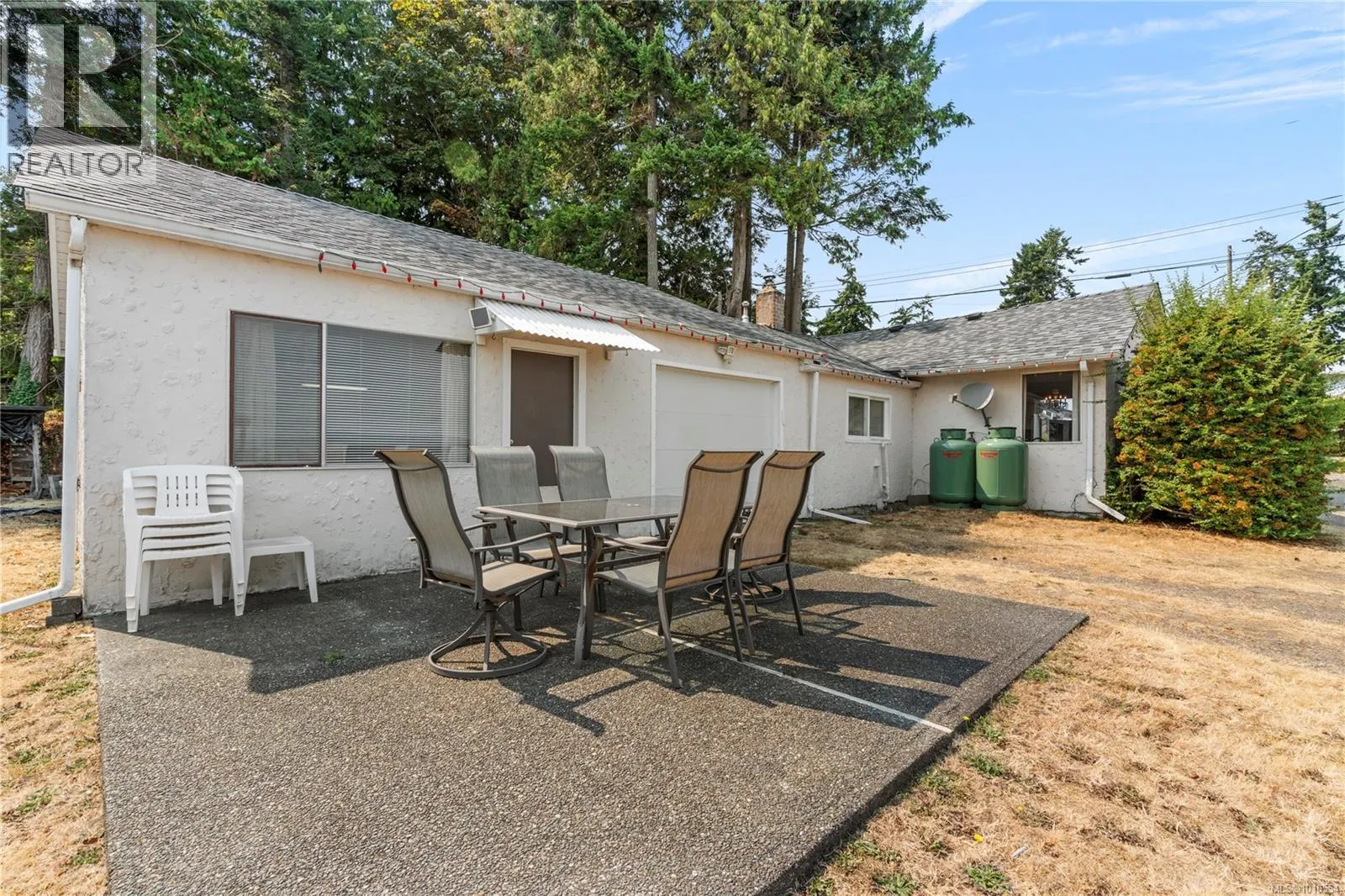 35 Bowser Rd