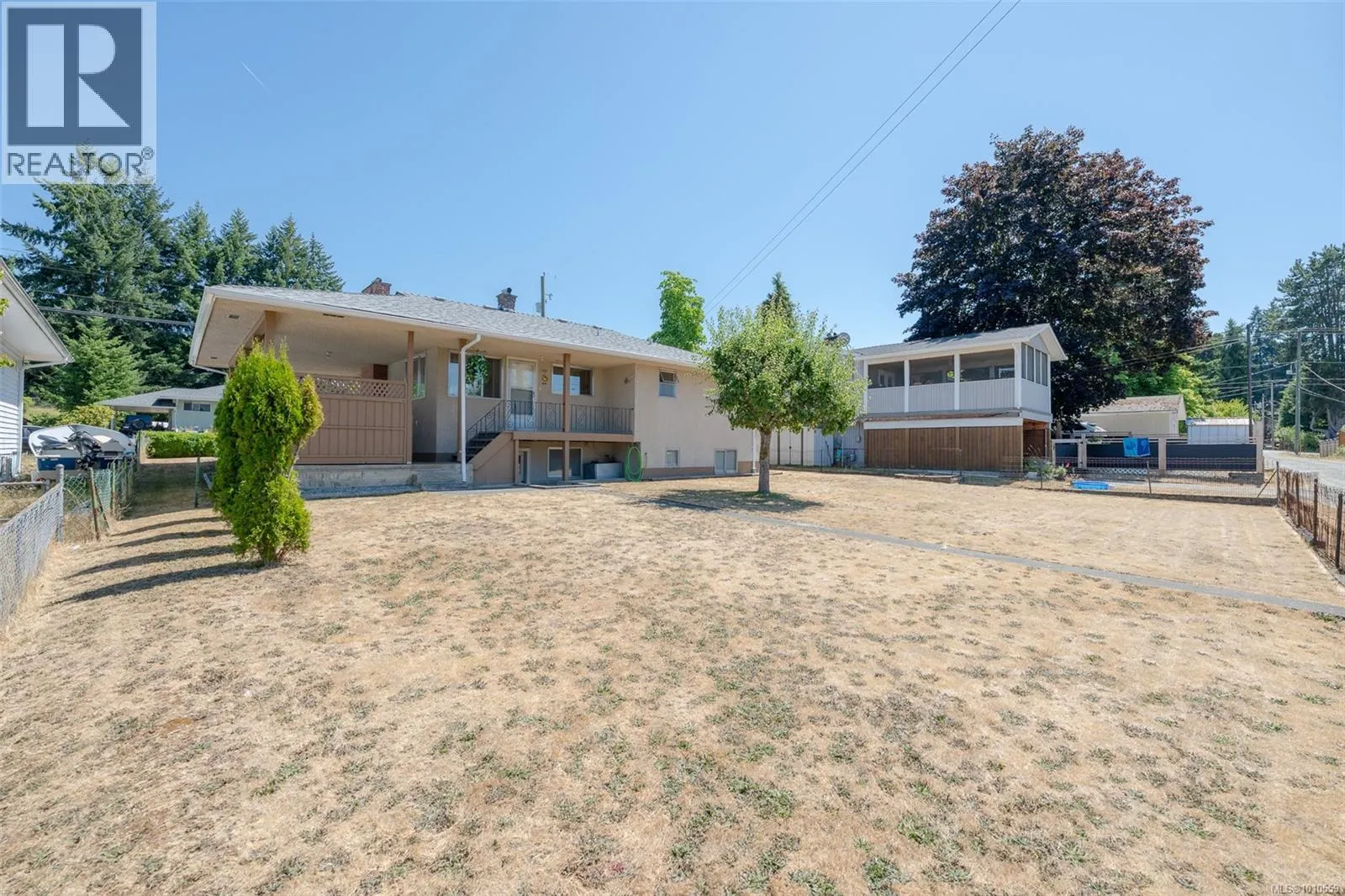 2638 Anderson Ave