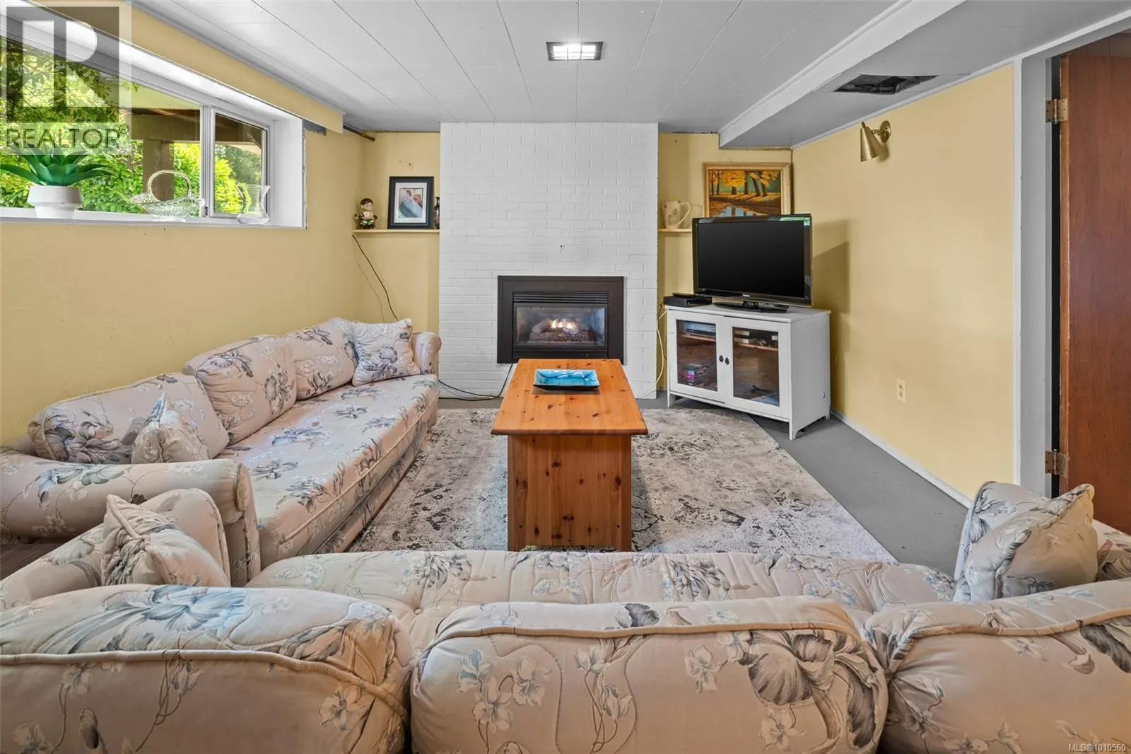 5862 Jaynes Rd
