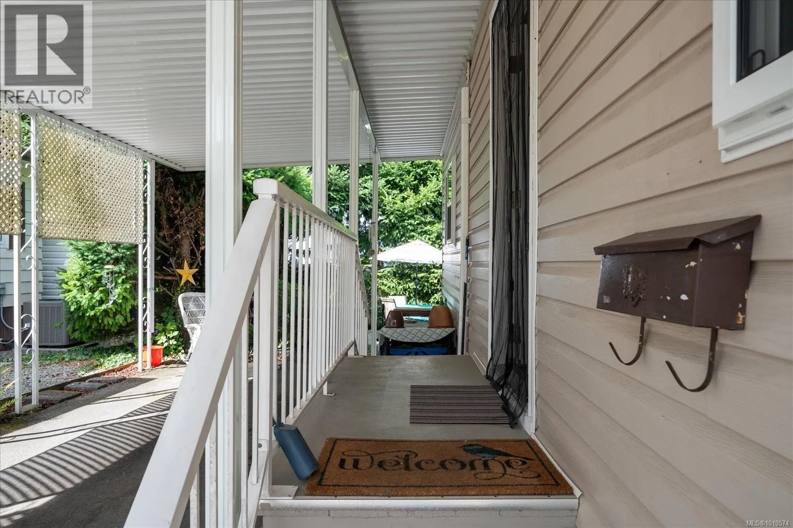 134 6325 Metral Dr