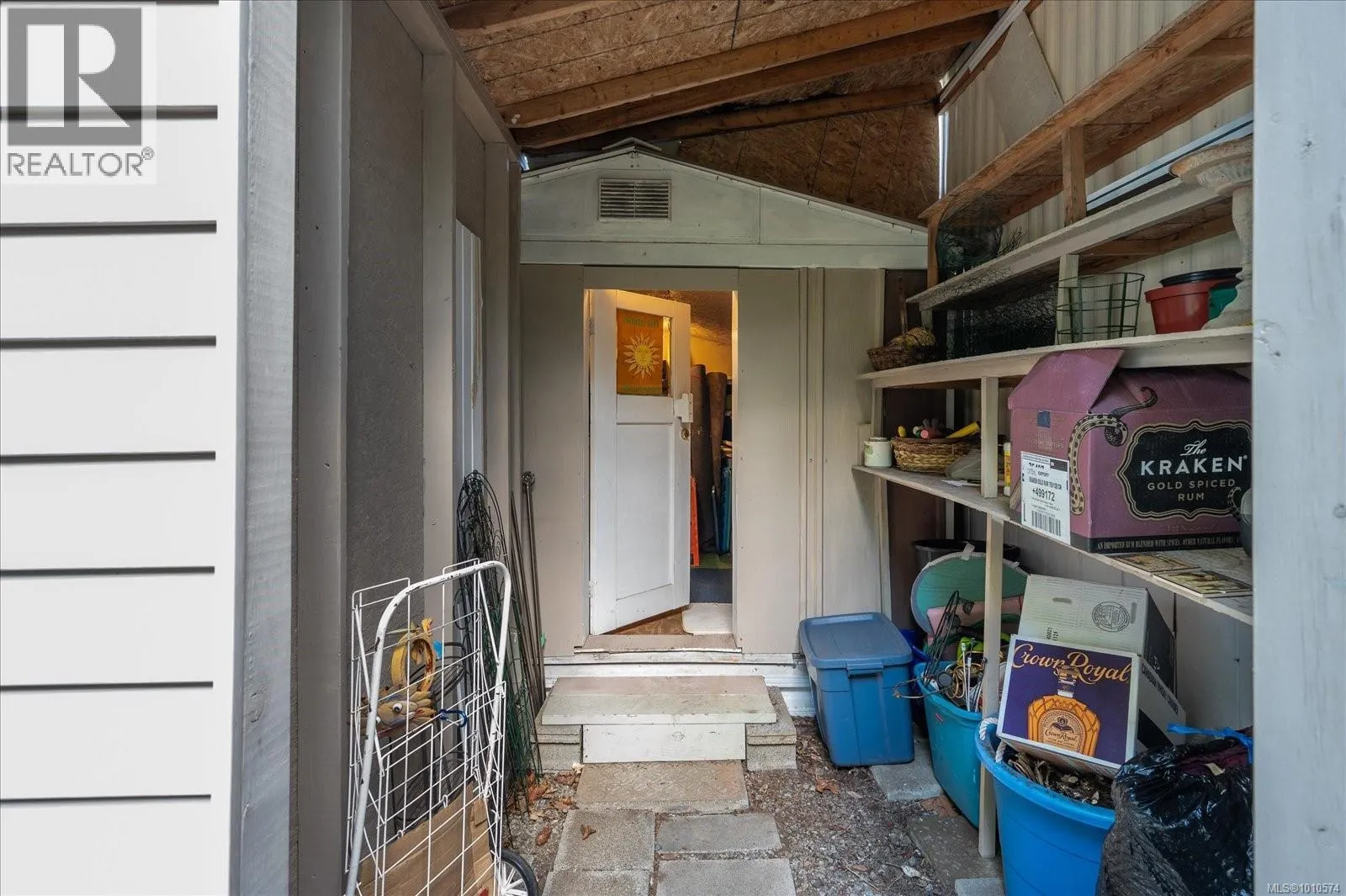 134 6325 Metral Dr
