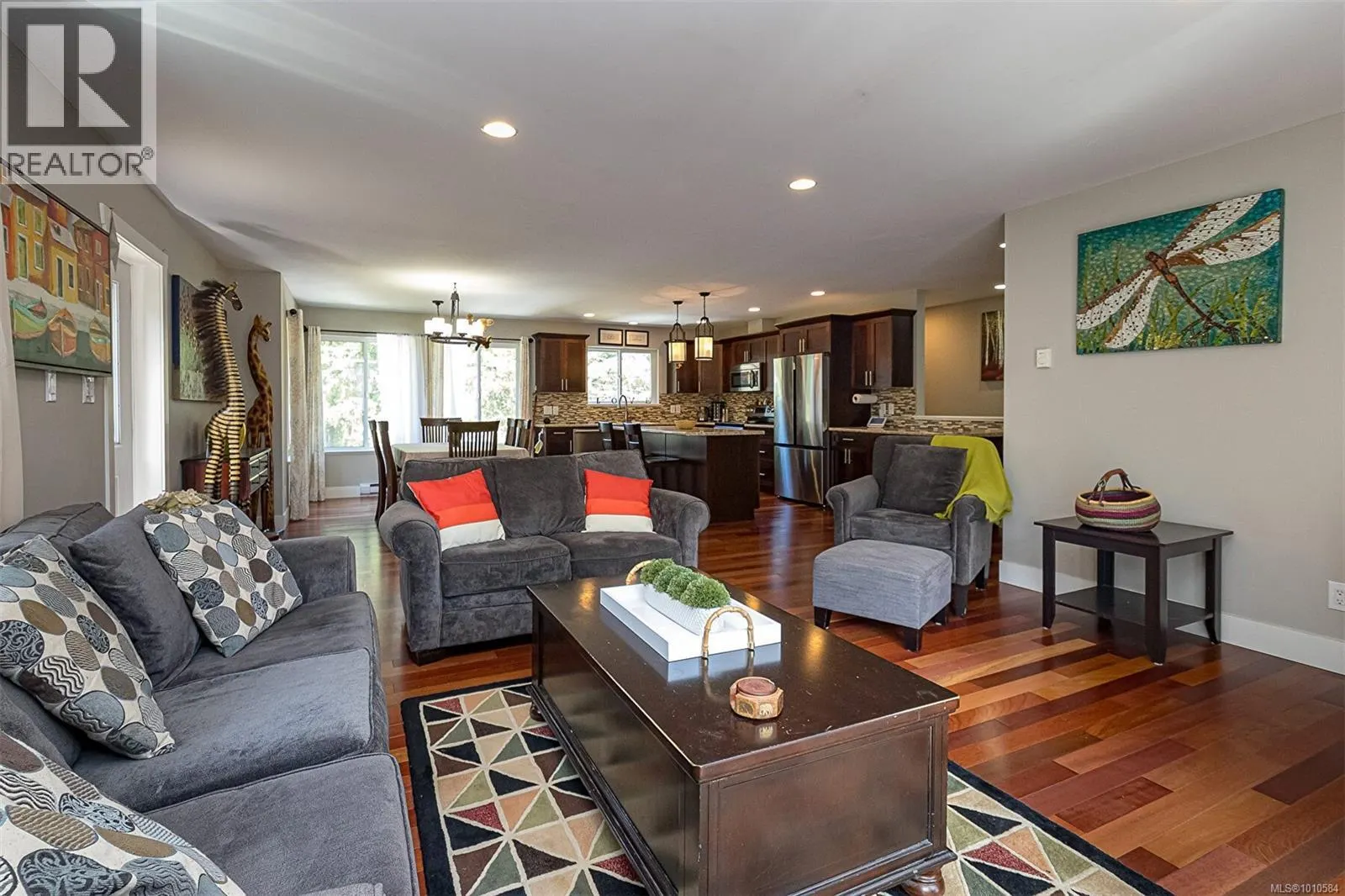 101 Dorval Pl