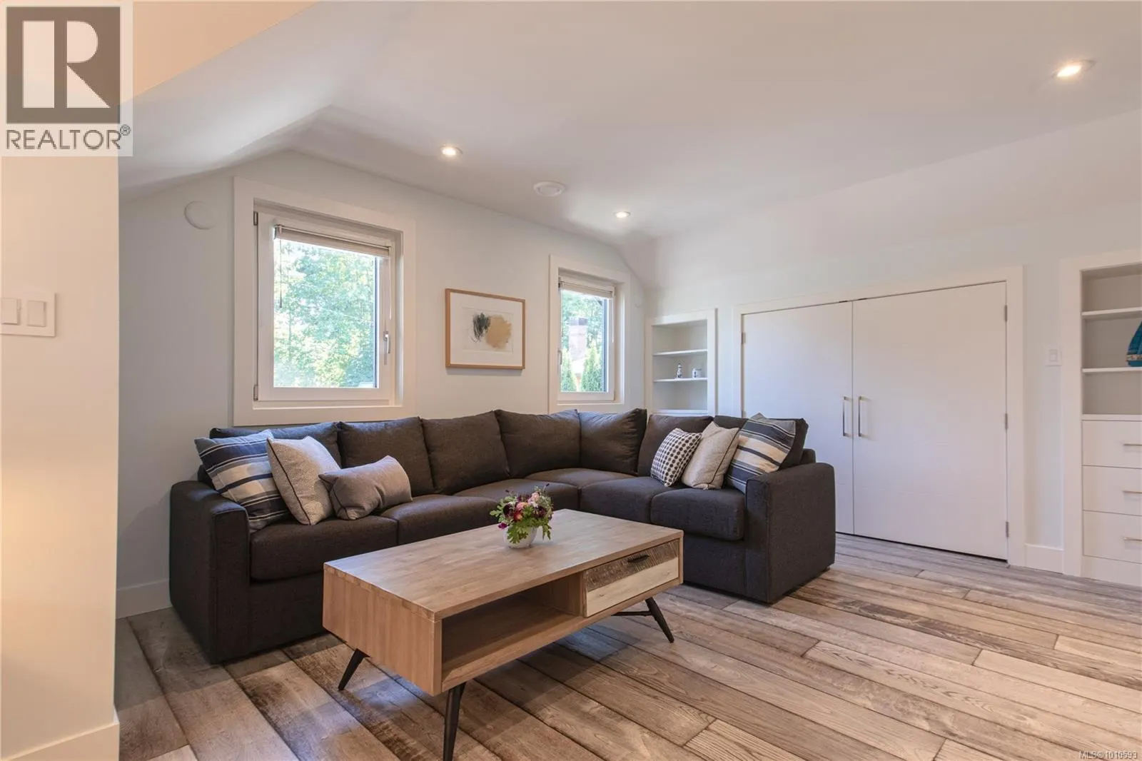 1069 Trillium Rd