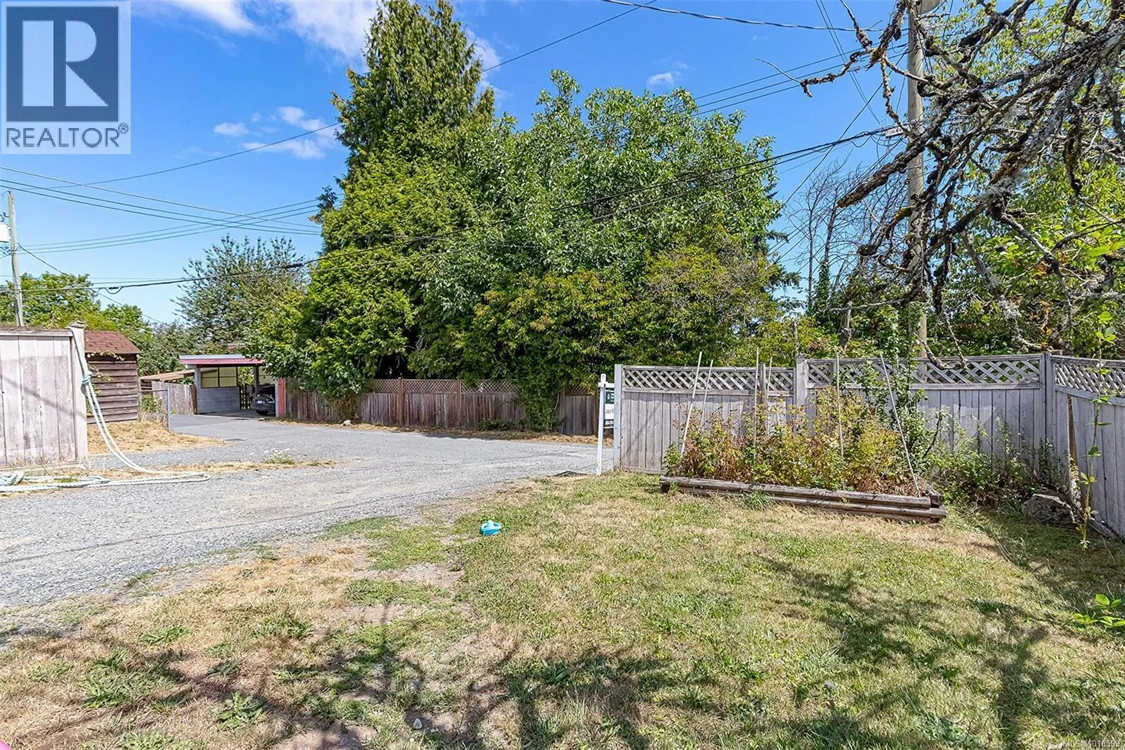 546 Wakesiah Ave