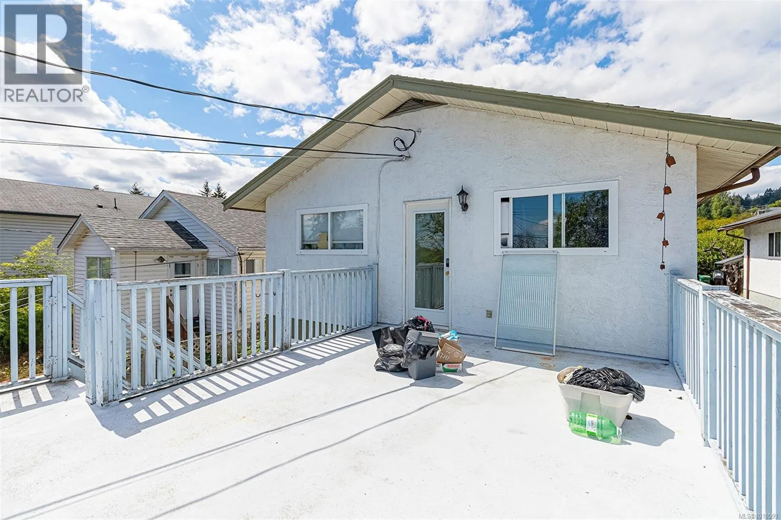 546 Wakesiah Ave