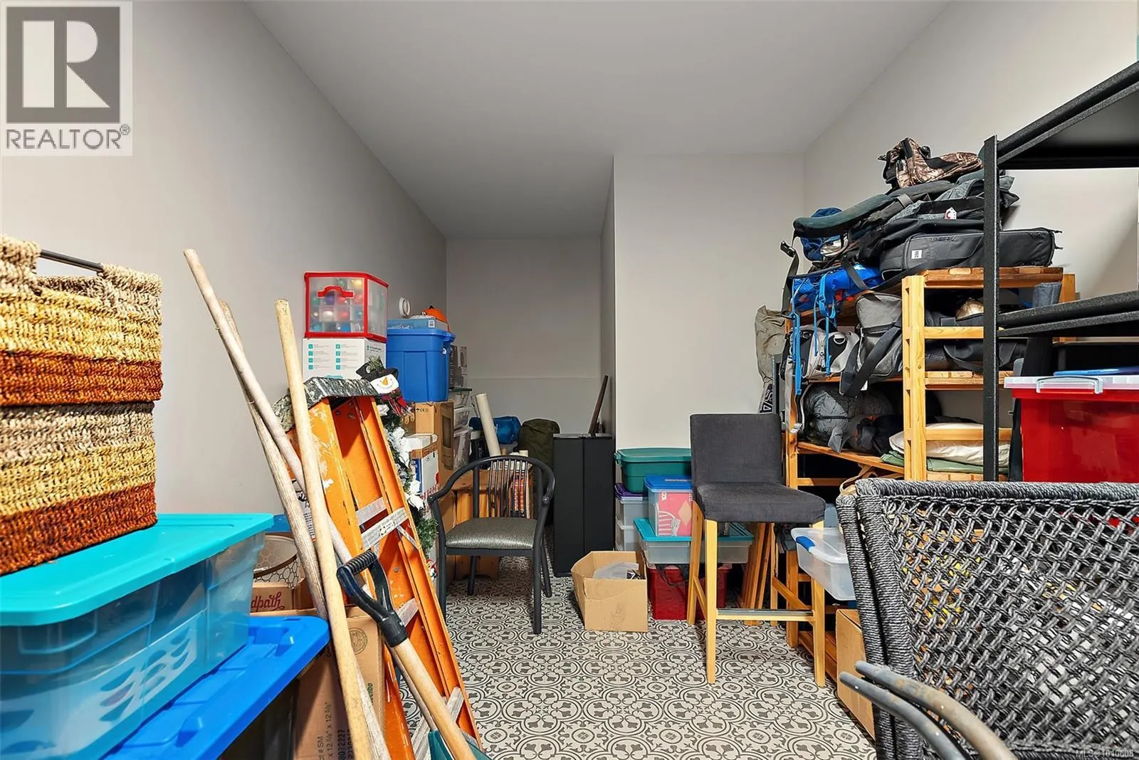 1281 Centauri Dr