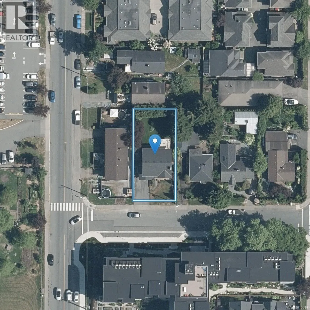 2312 Brethour Ave
