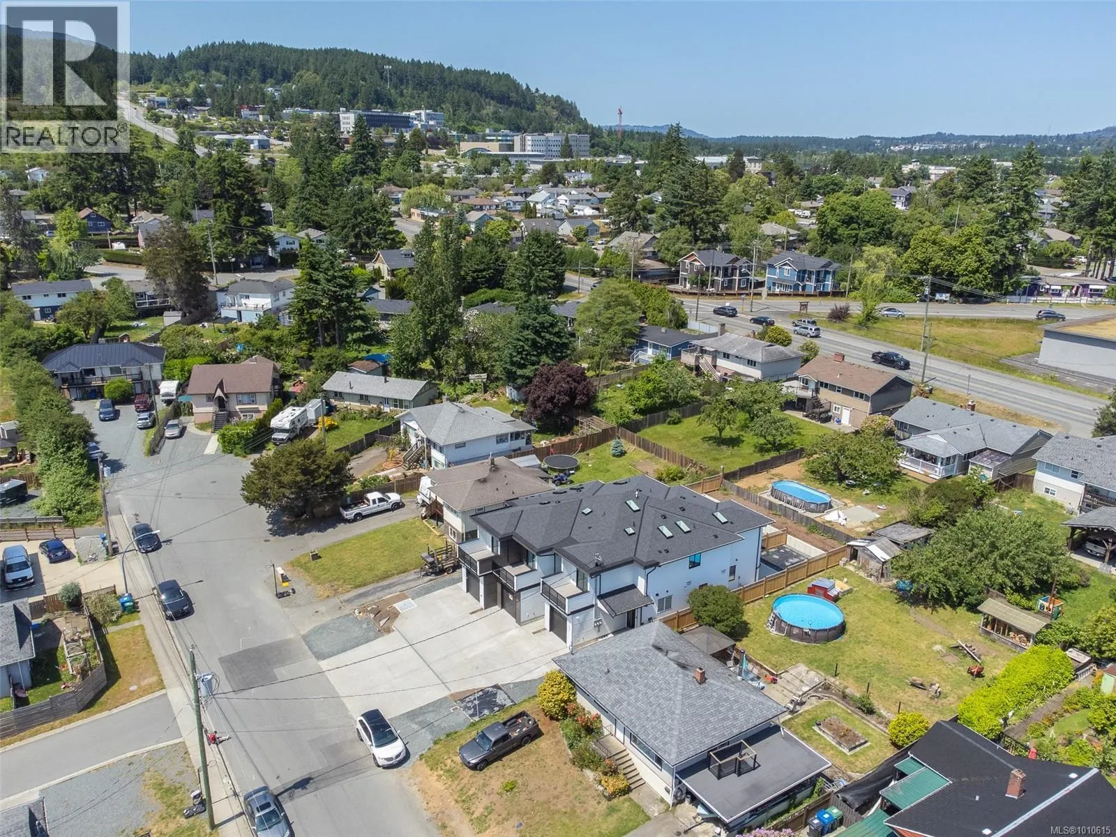 101 608 SANDY Crt