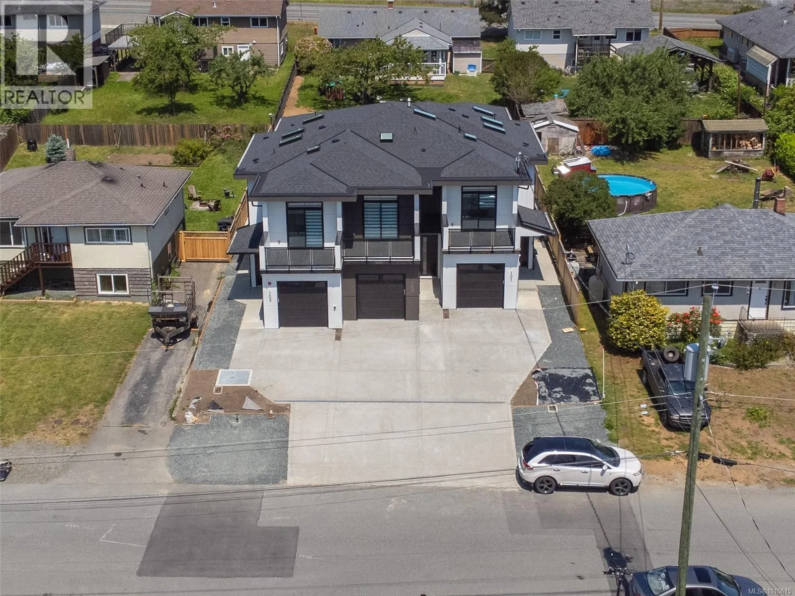 101 608 SANDY Crt