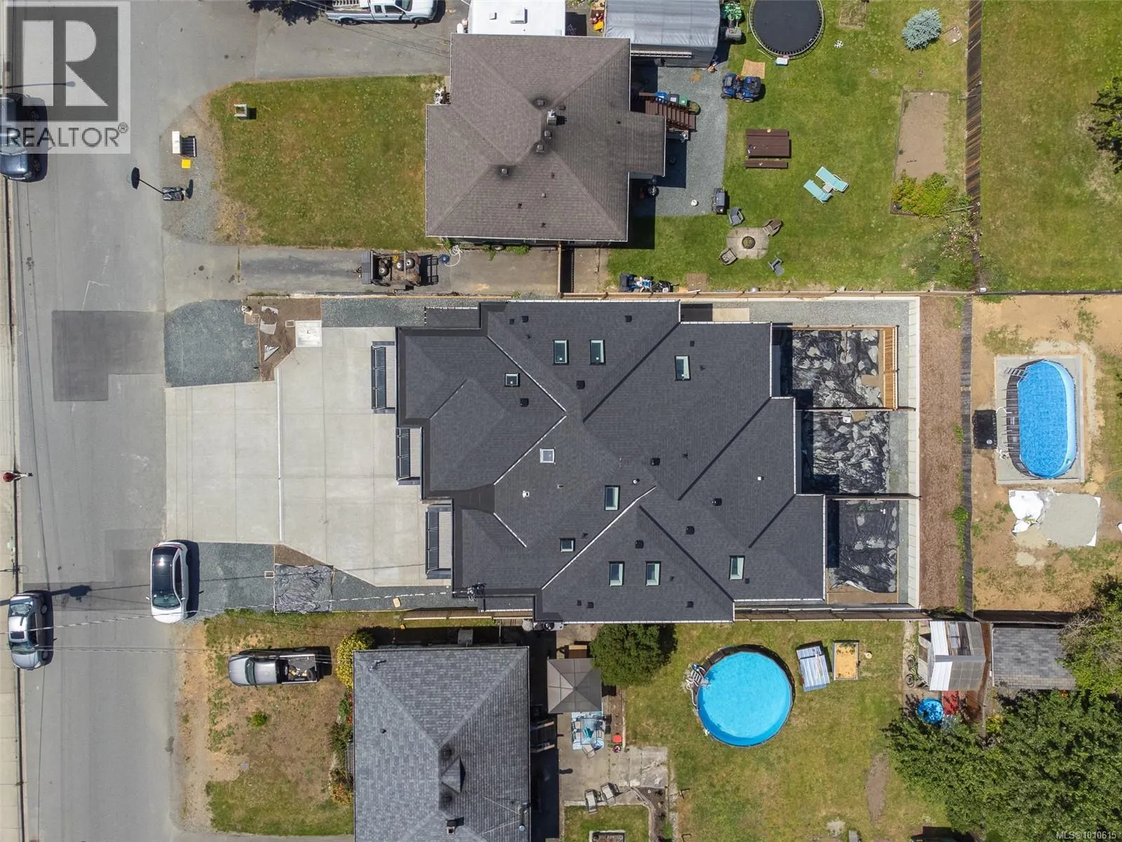 101 608 SANDY Crt