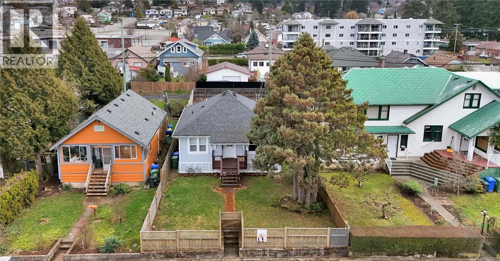 2833 2nd Ave