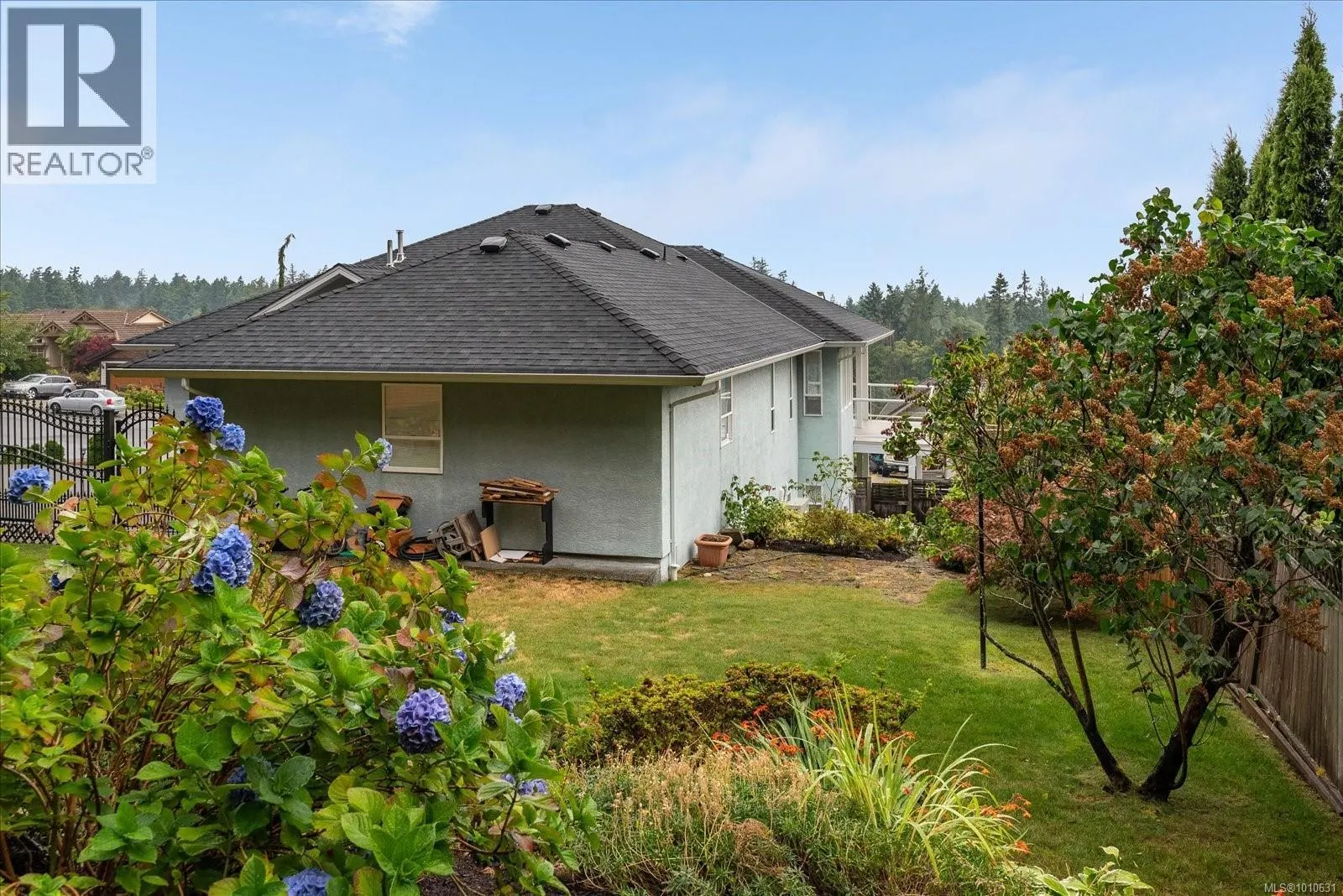 4072 Eagle View Dr