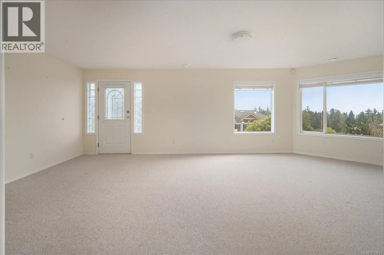 4072 Eagle View Dr