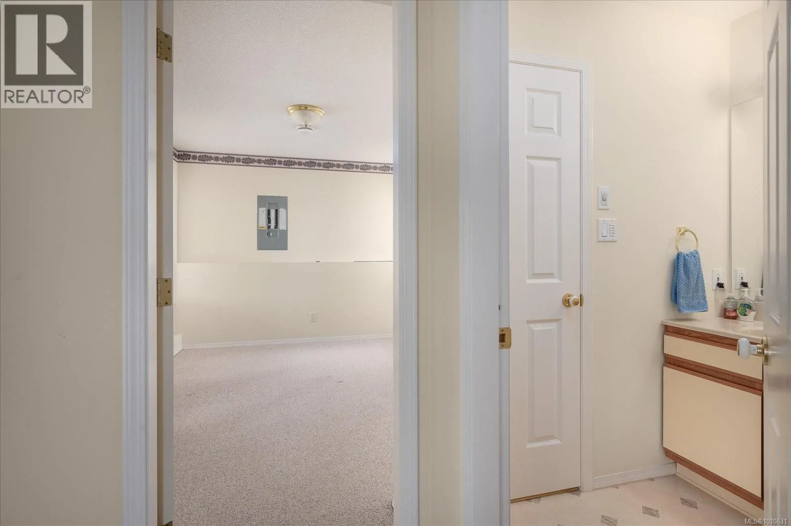 4072 Eagle View Dr