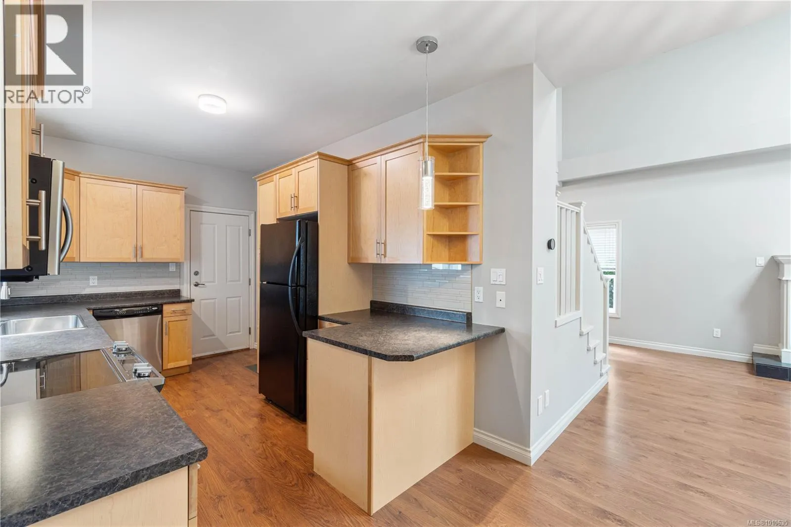 6195 Kenning Pl