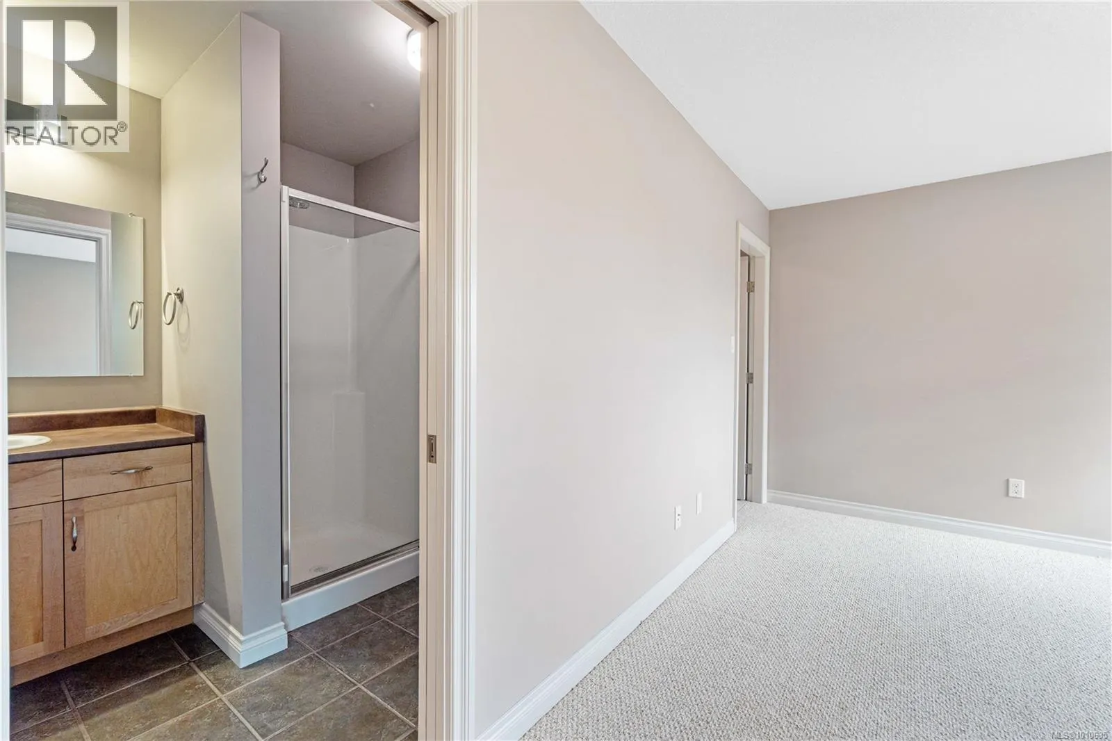 6195 Kenning Pl