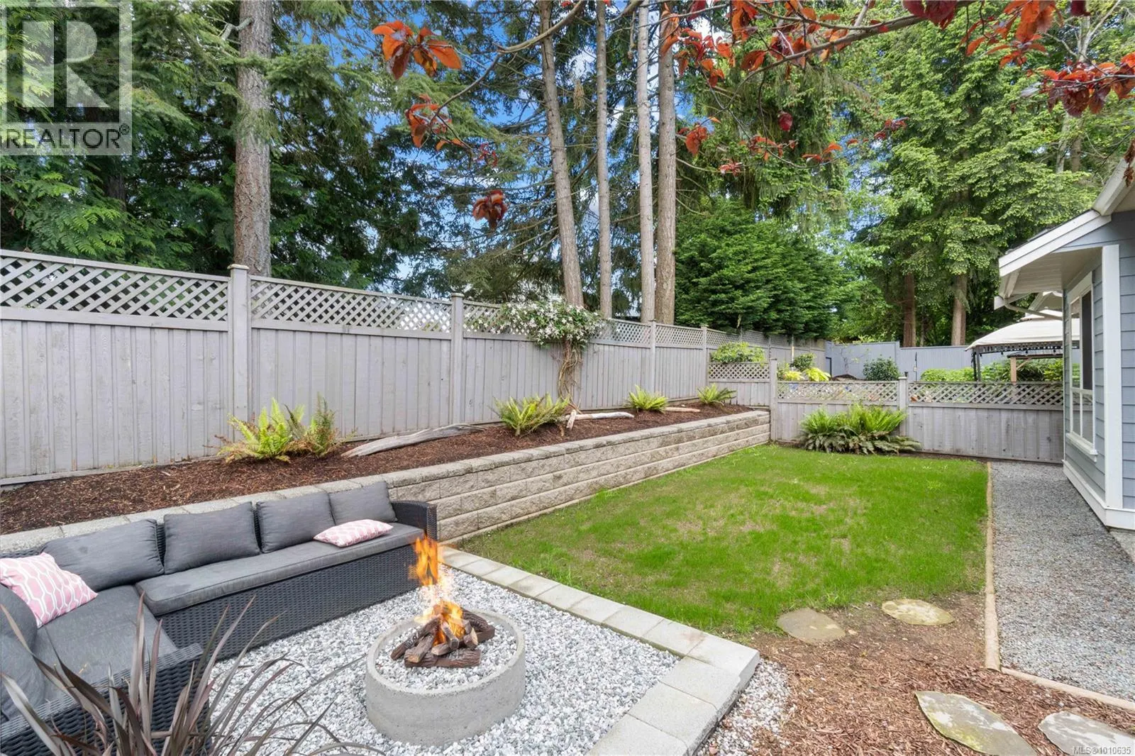 6195 Kenning Pl