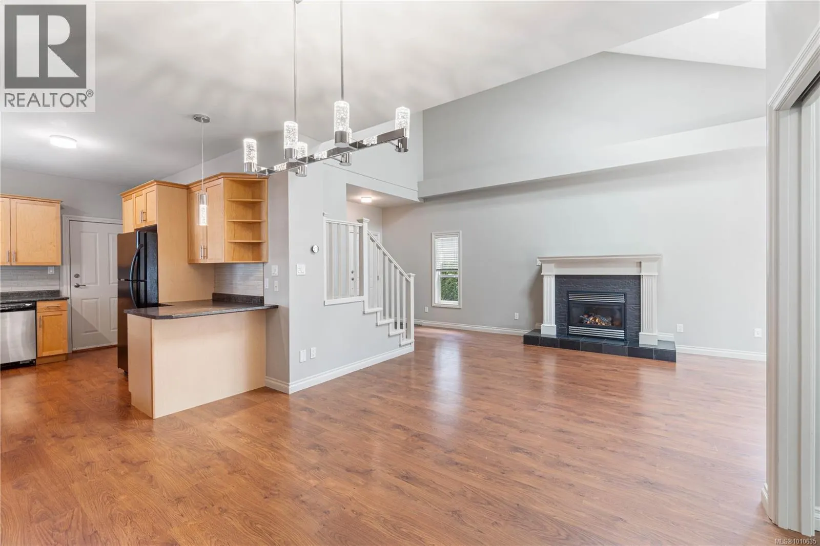 6195 Kenning Pl