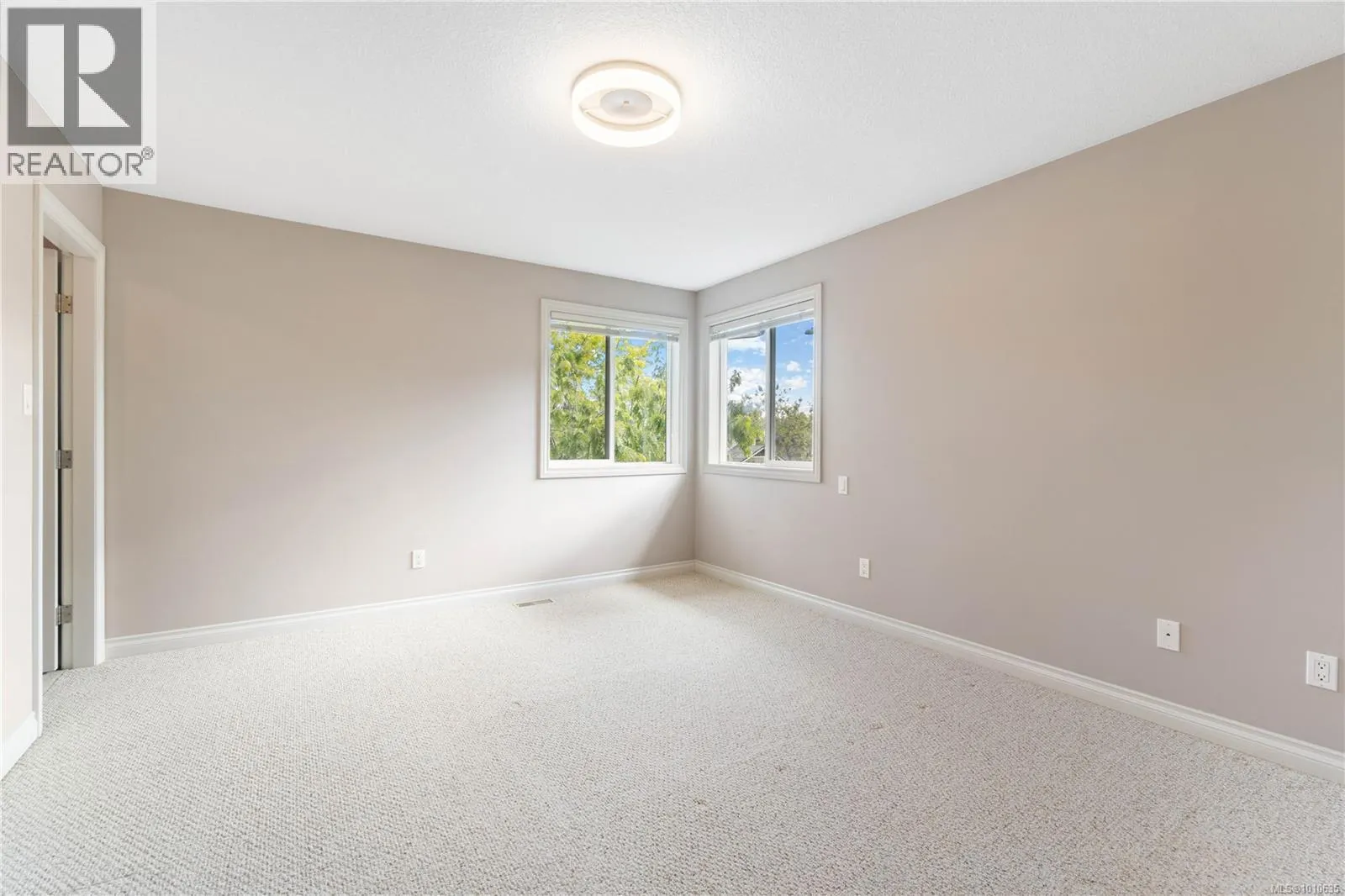 6195 Kenning Pl