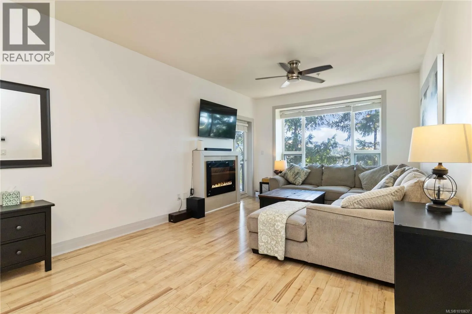 209 1145 Sikorsky Rd