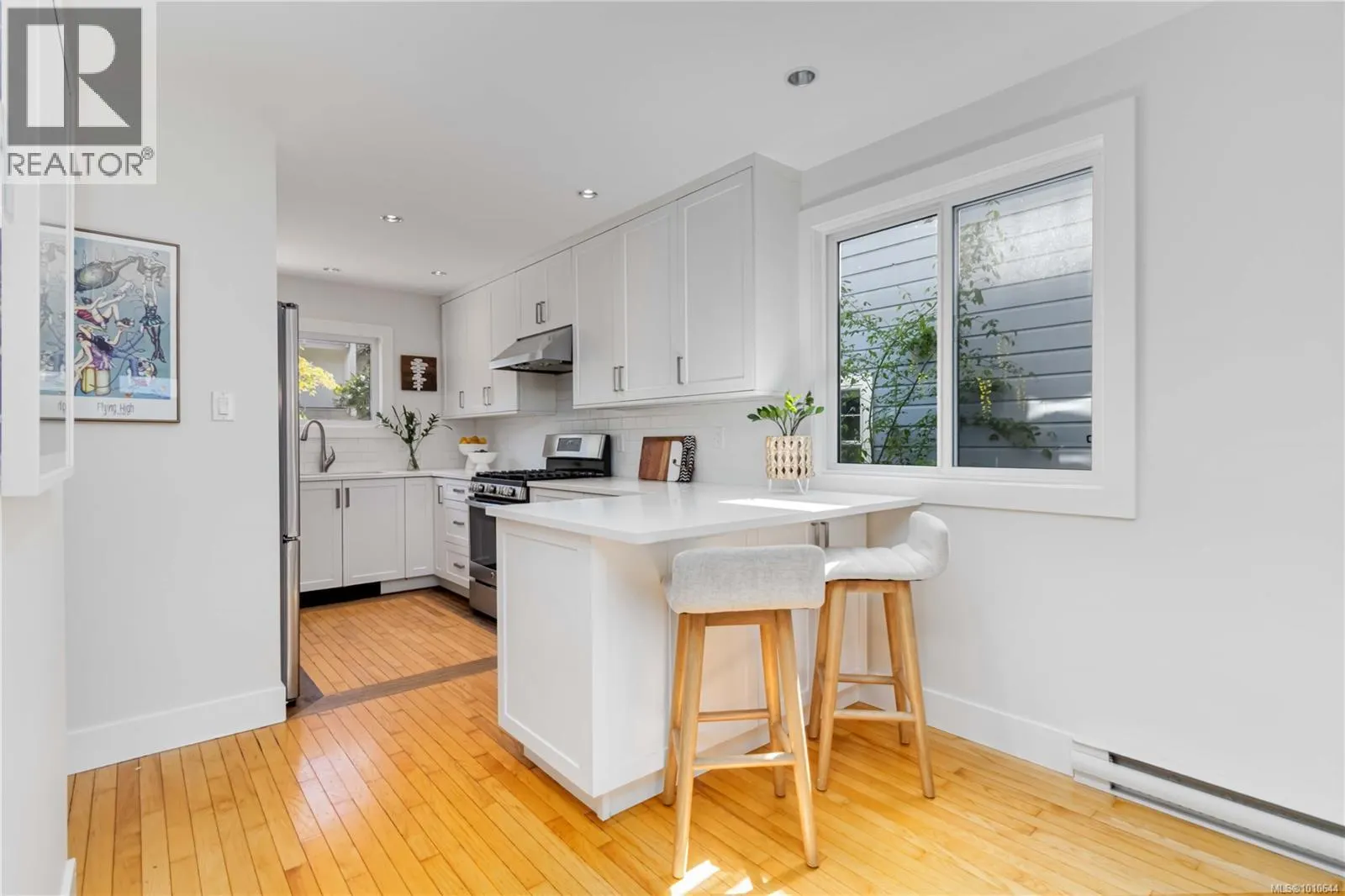 126 Rendall St