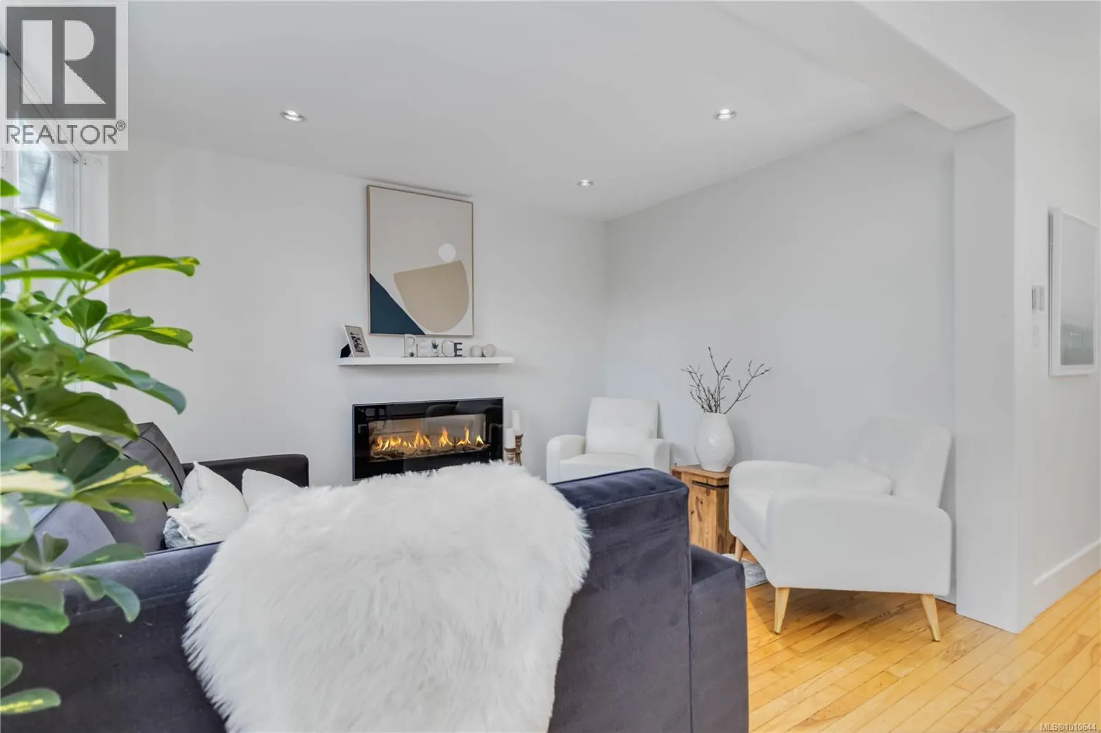 126 Rendall St
