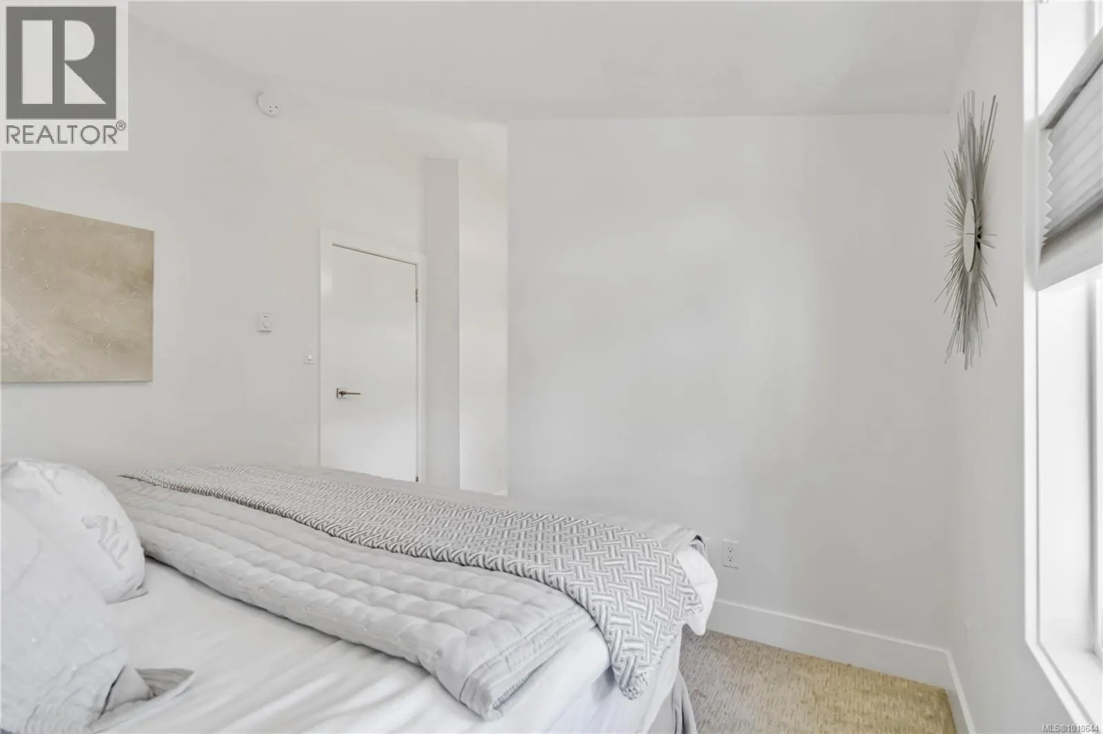 126 Rendall St