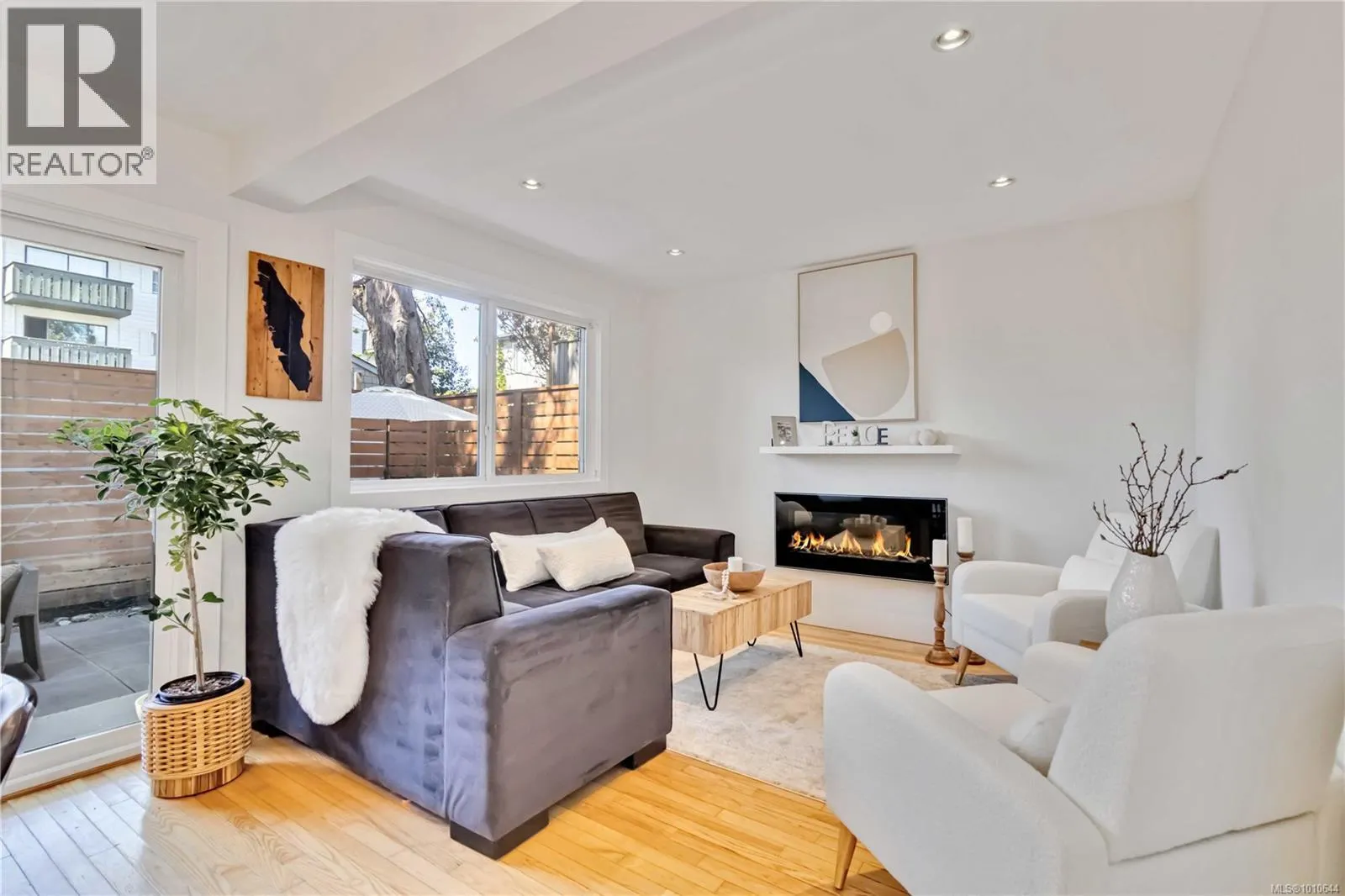 126 Rendall St