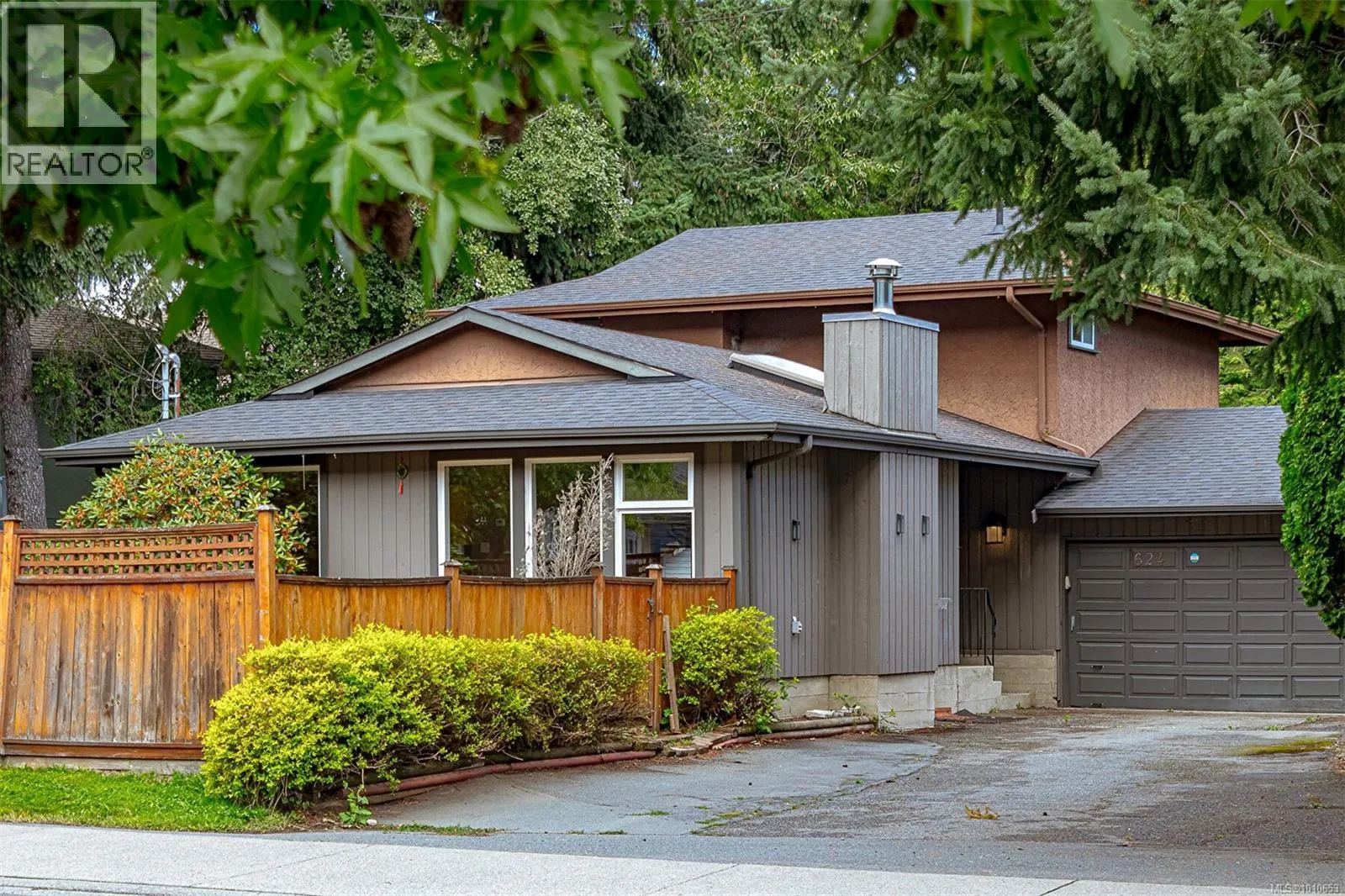 624 Treanor Ave