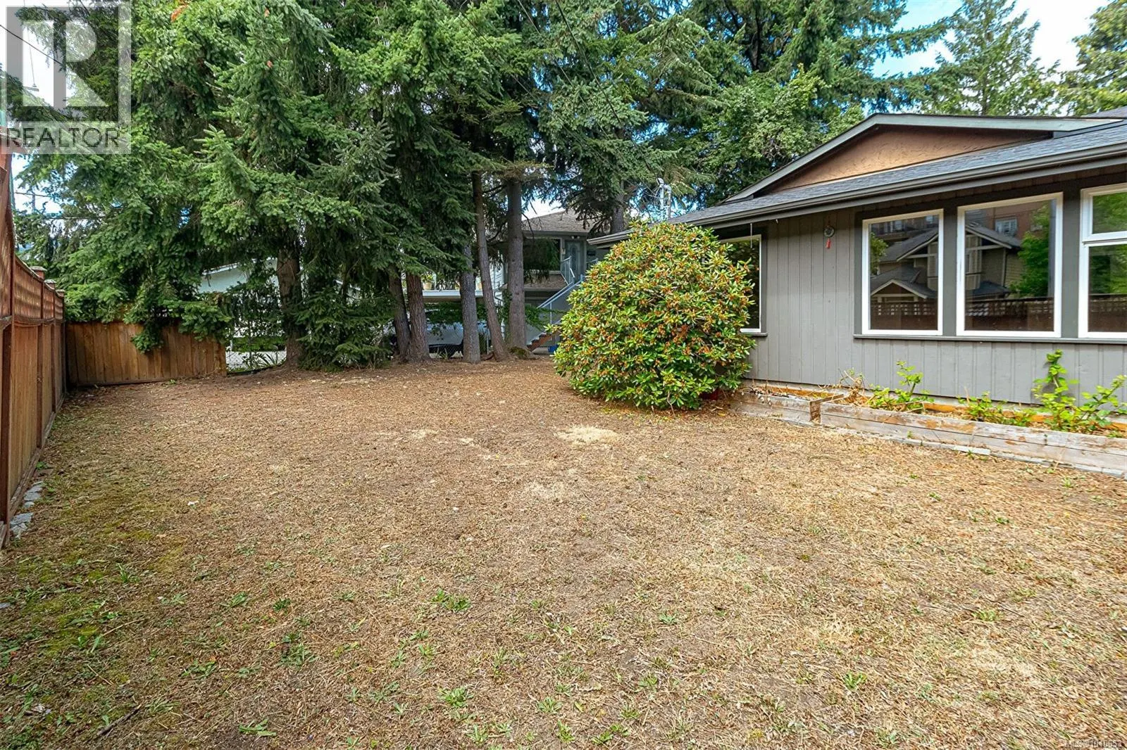 624 Treanor Ave