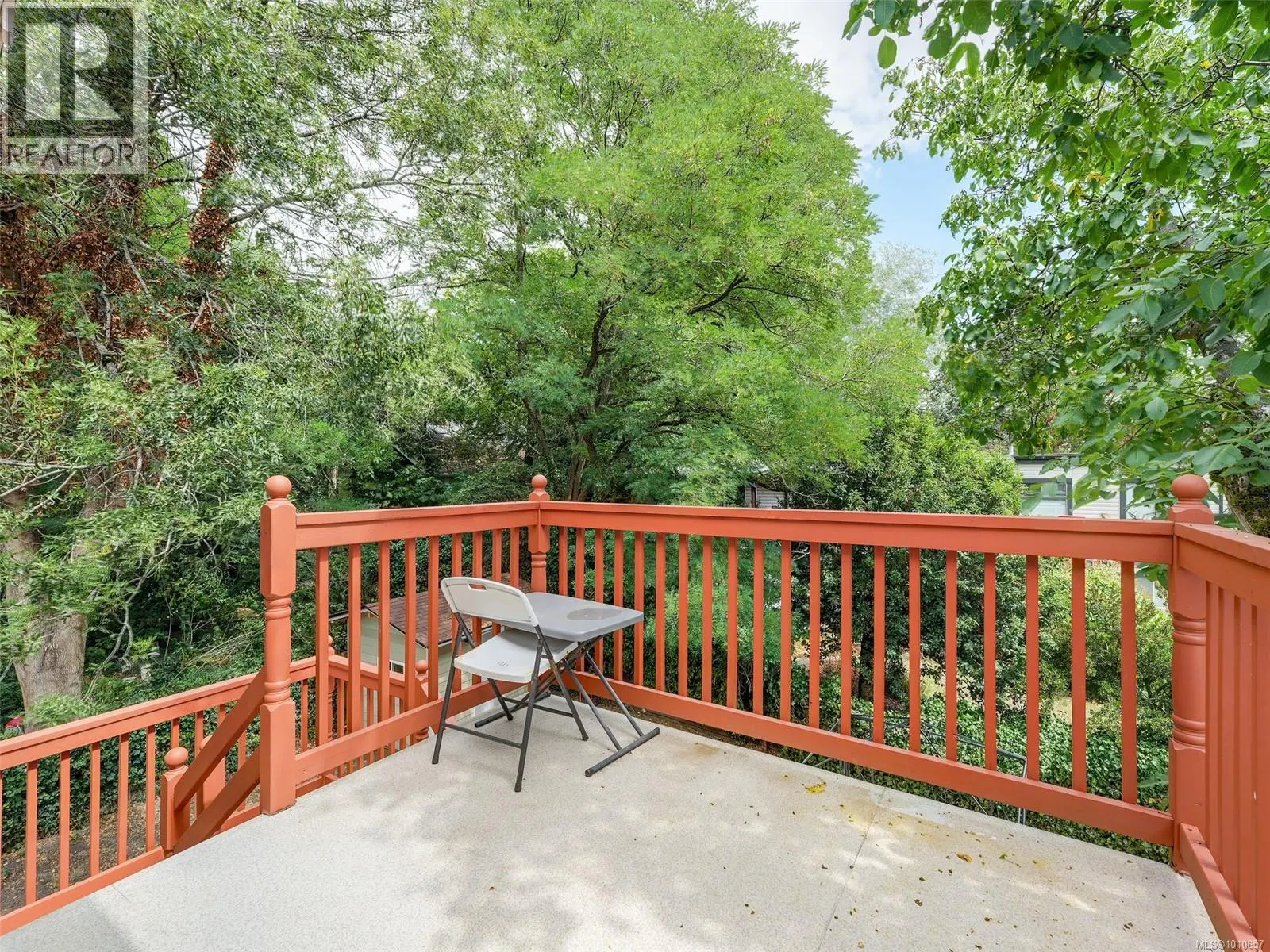 948 McKenzie Ave