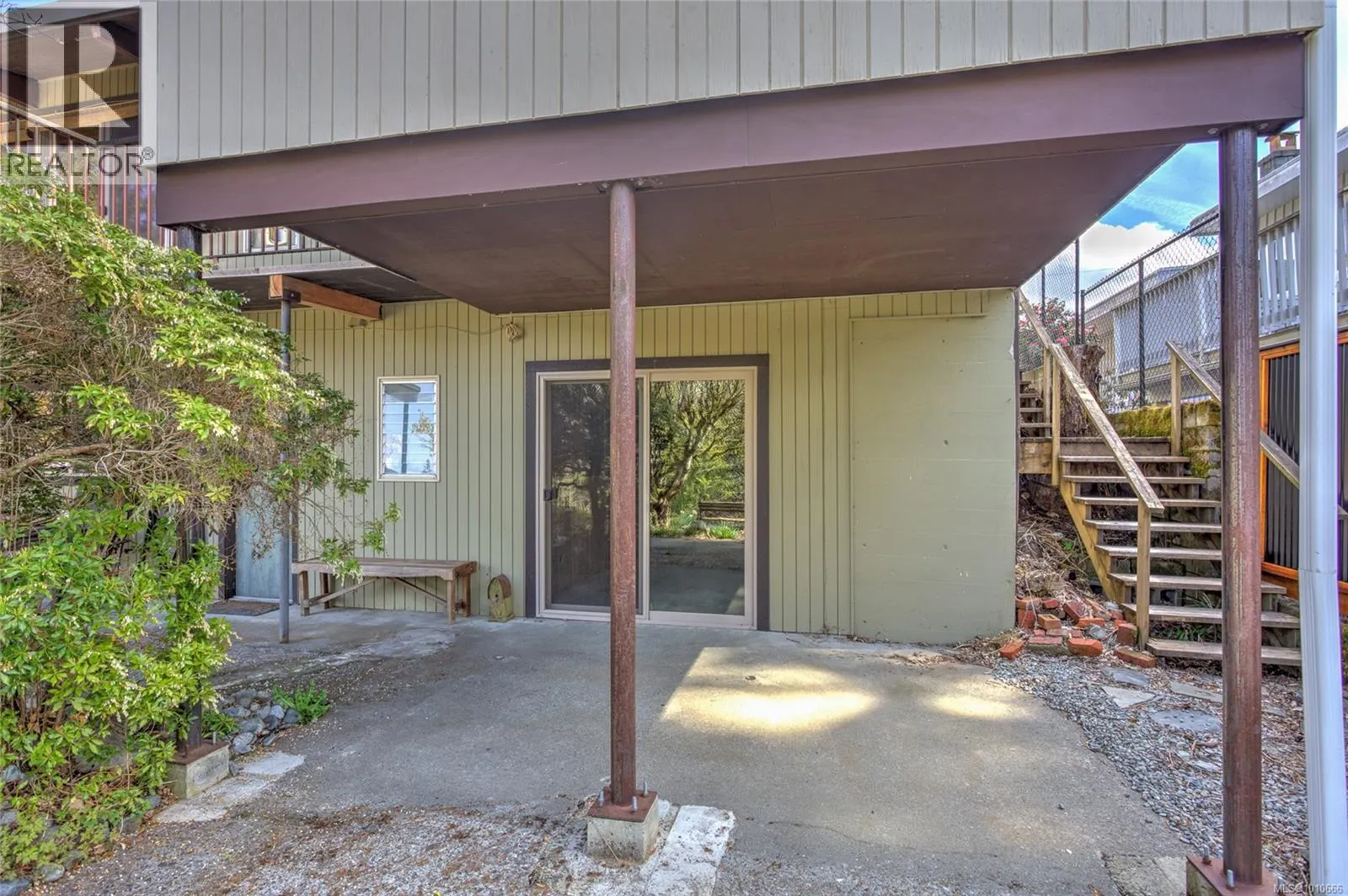 56 Prospect Ave
