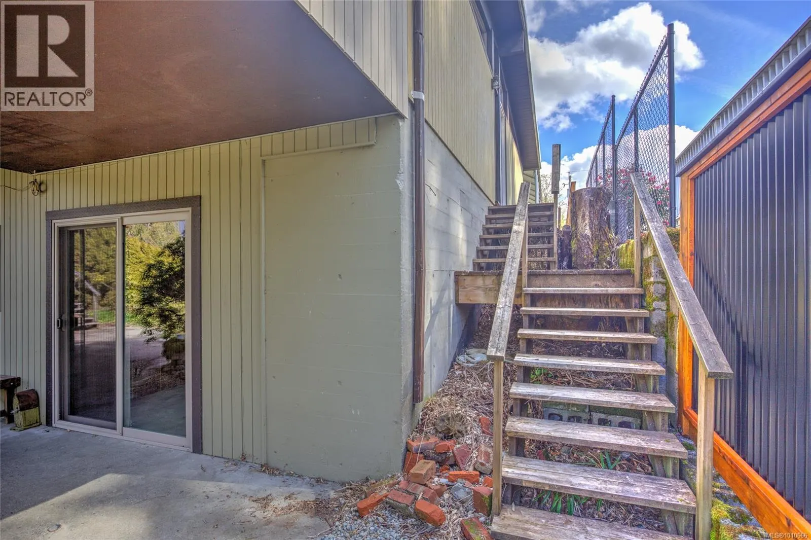 56 Prospect Ave