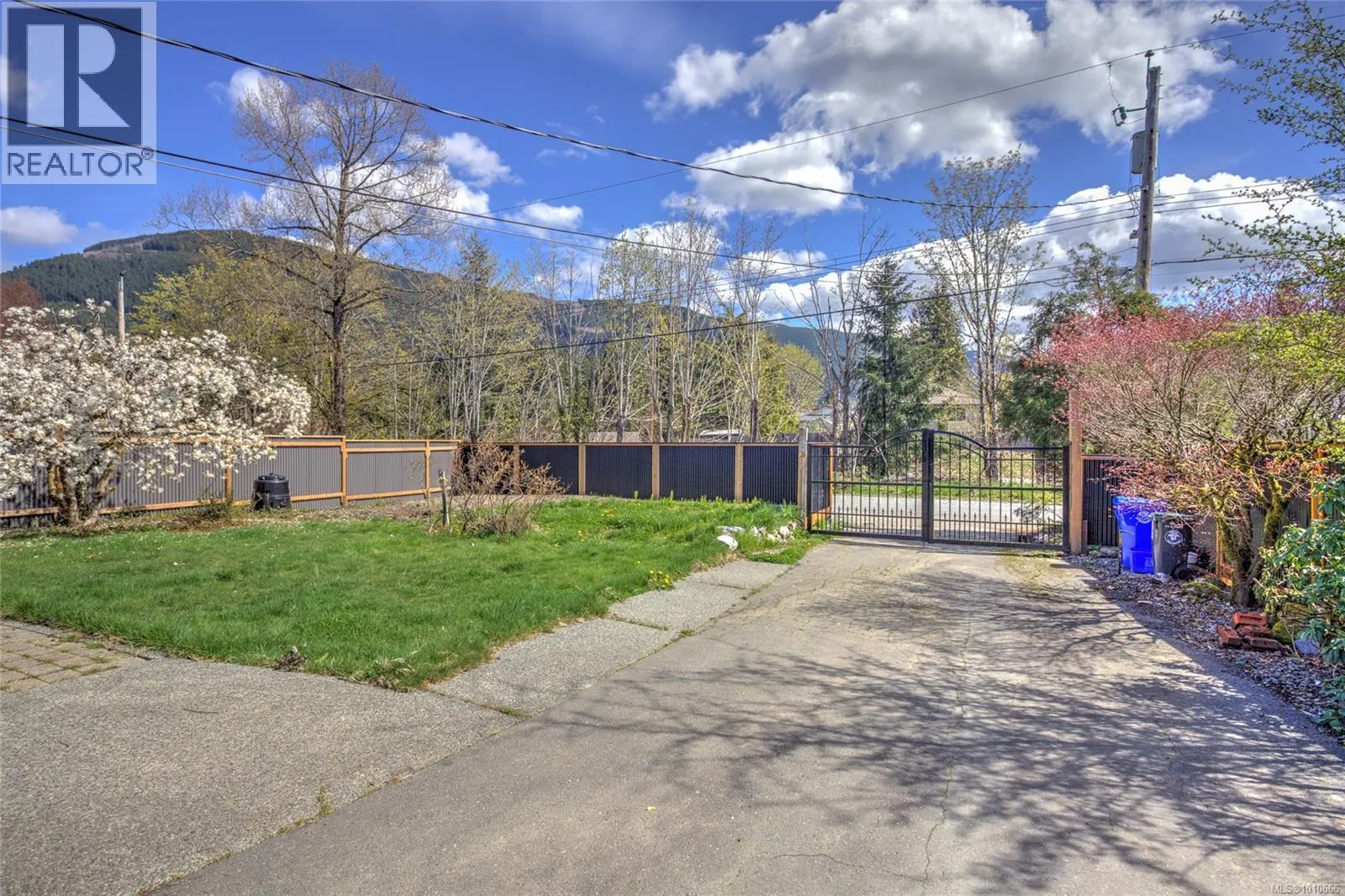 56 Prospect Ave