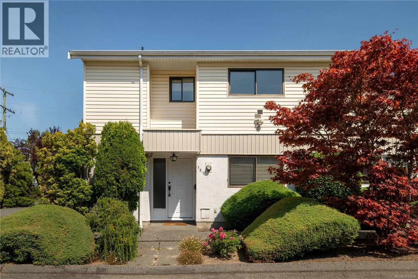 101 1709 McKenzie Ave