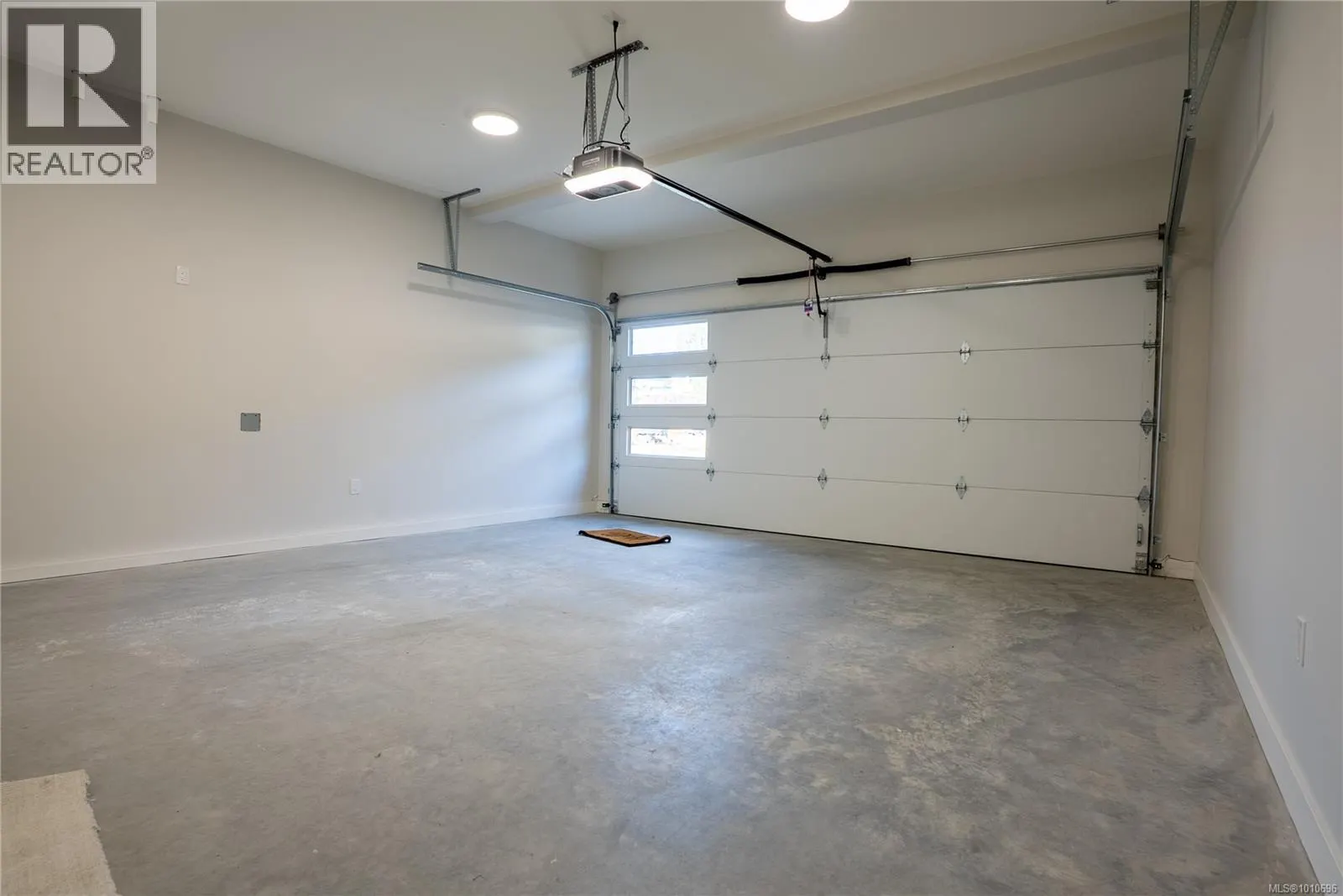 1536 Marble Pl