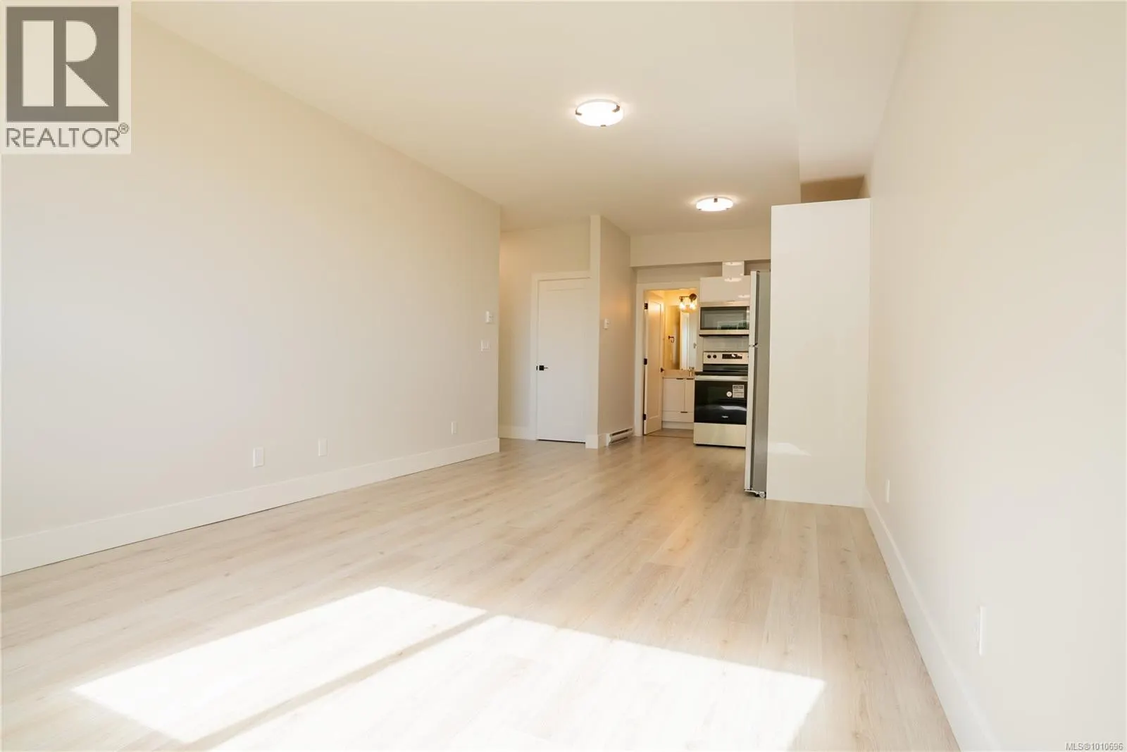 1536 Marble Pl
