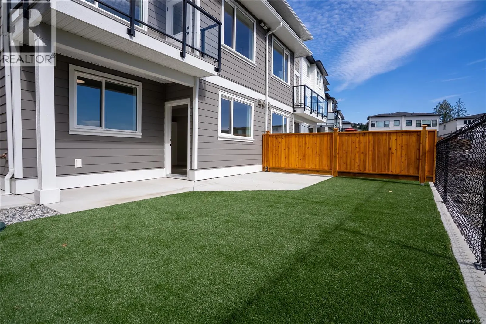 1536 Marble Pl