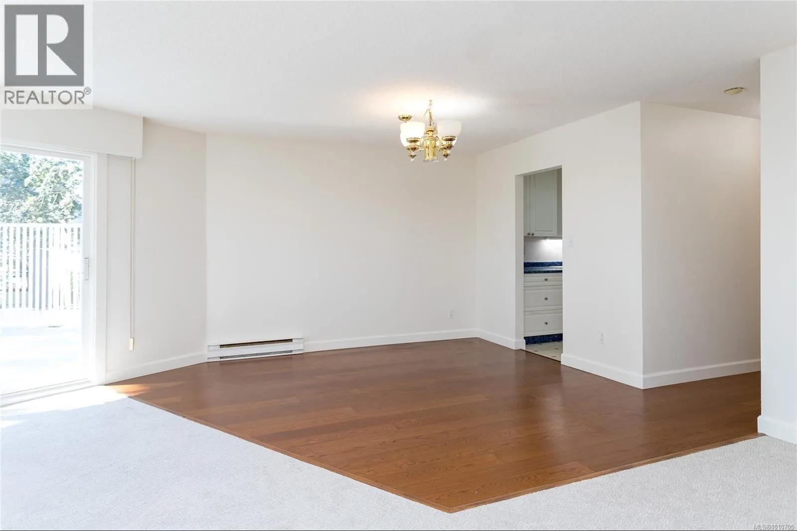 121 3962 Cedar Hill Rd