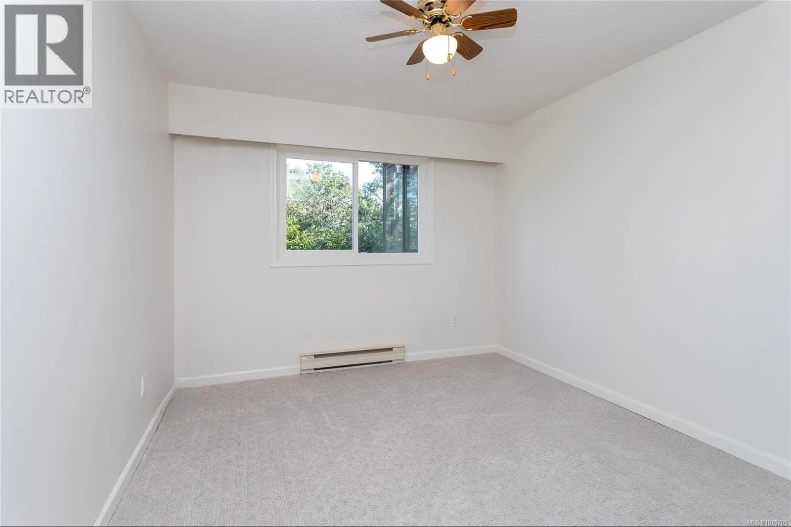 121 3962 Cedar Hill Rd