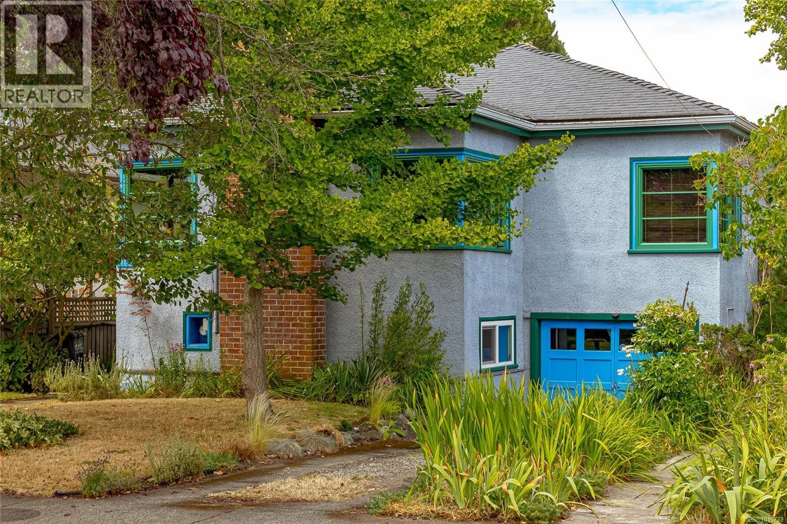 1166 Burdett Ave
