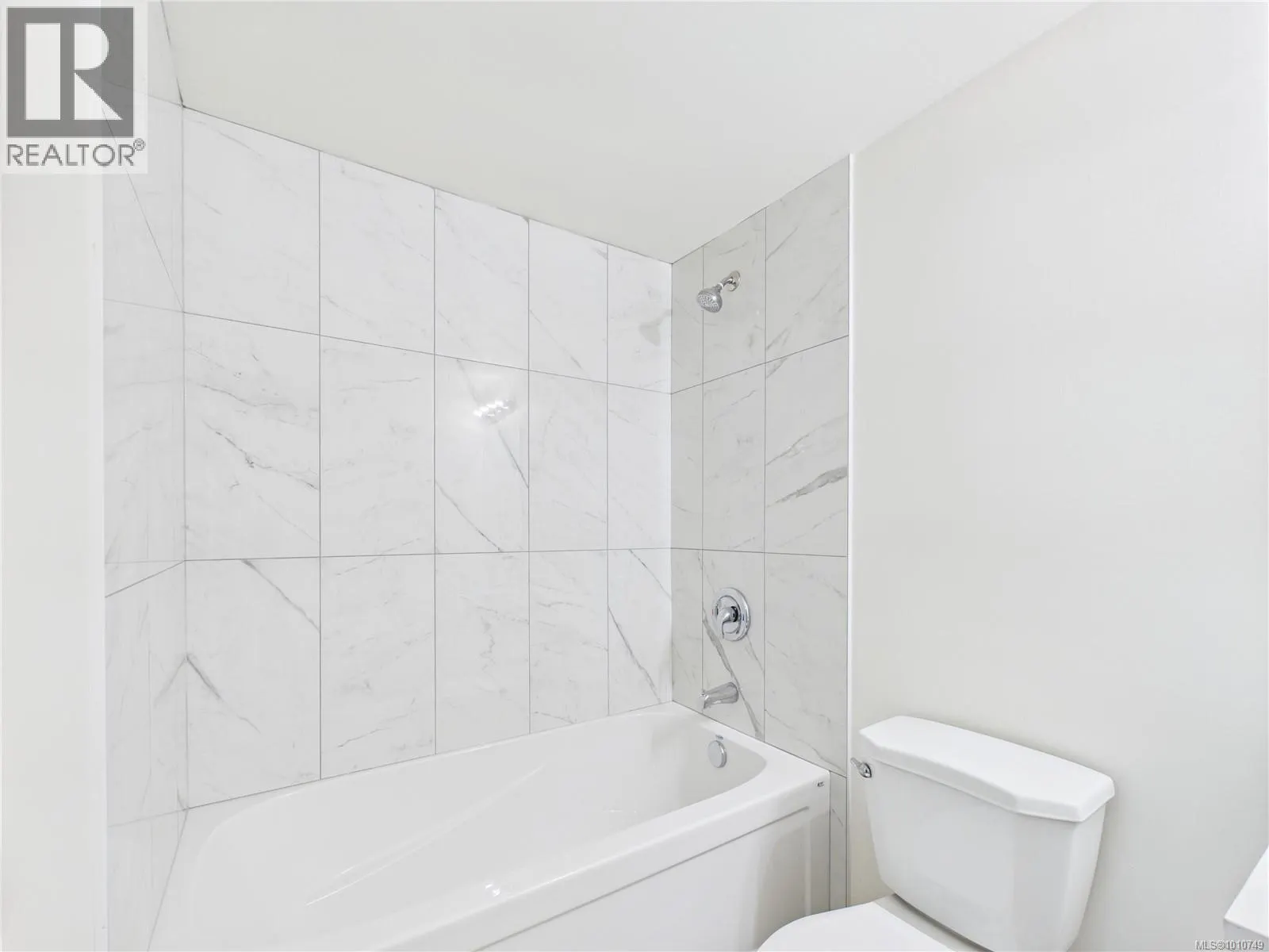 102 1028 Balmoral Rd