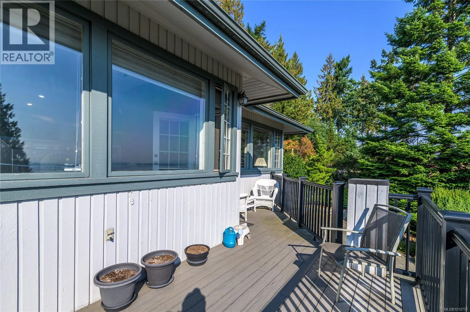 8742 Pender Park Dr