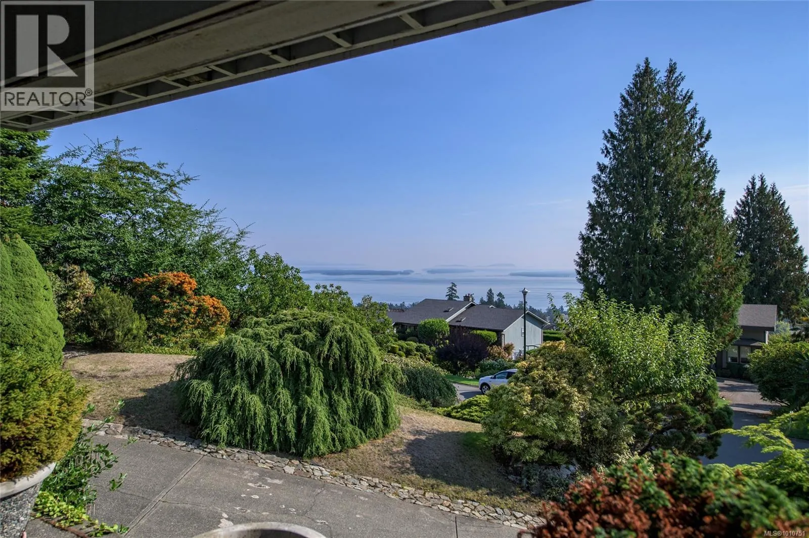 8742 Pender Park Dr