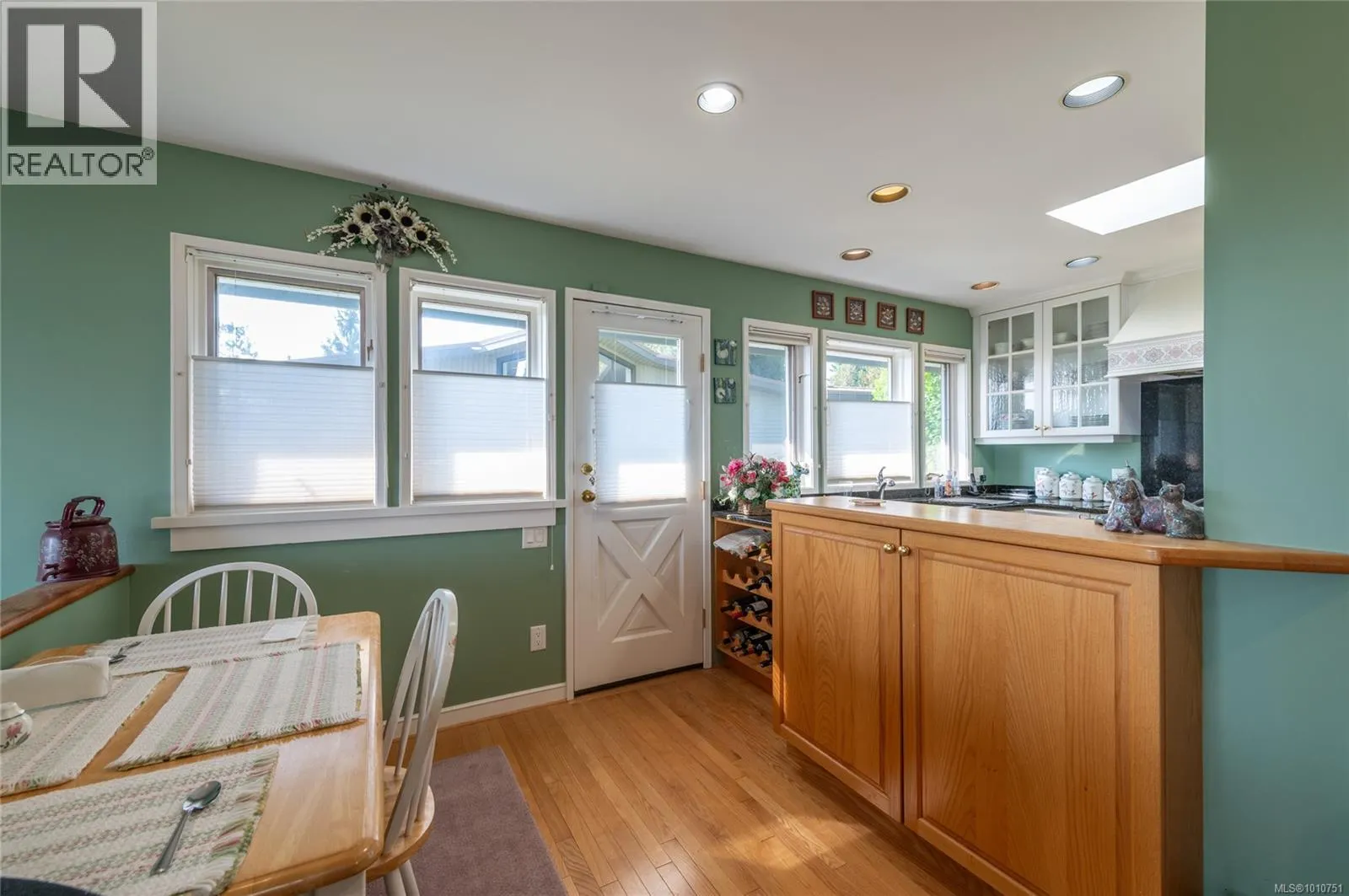 8742 Pender Park Dr