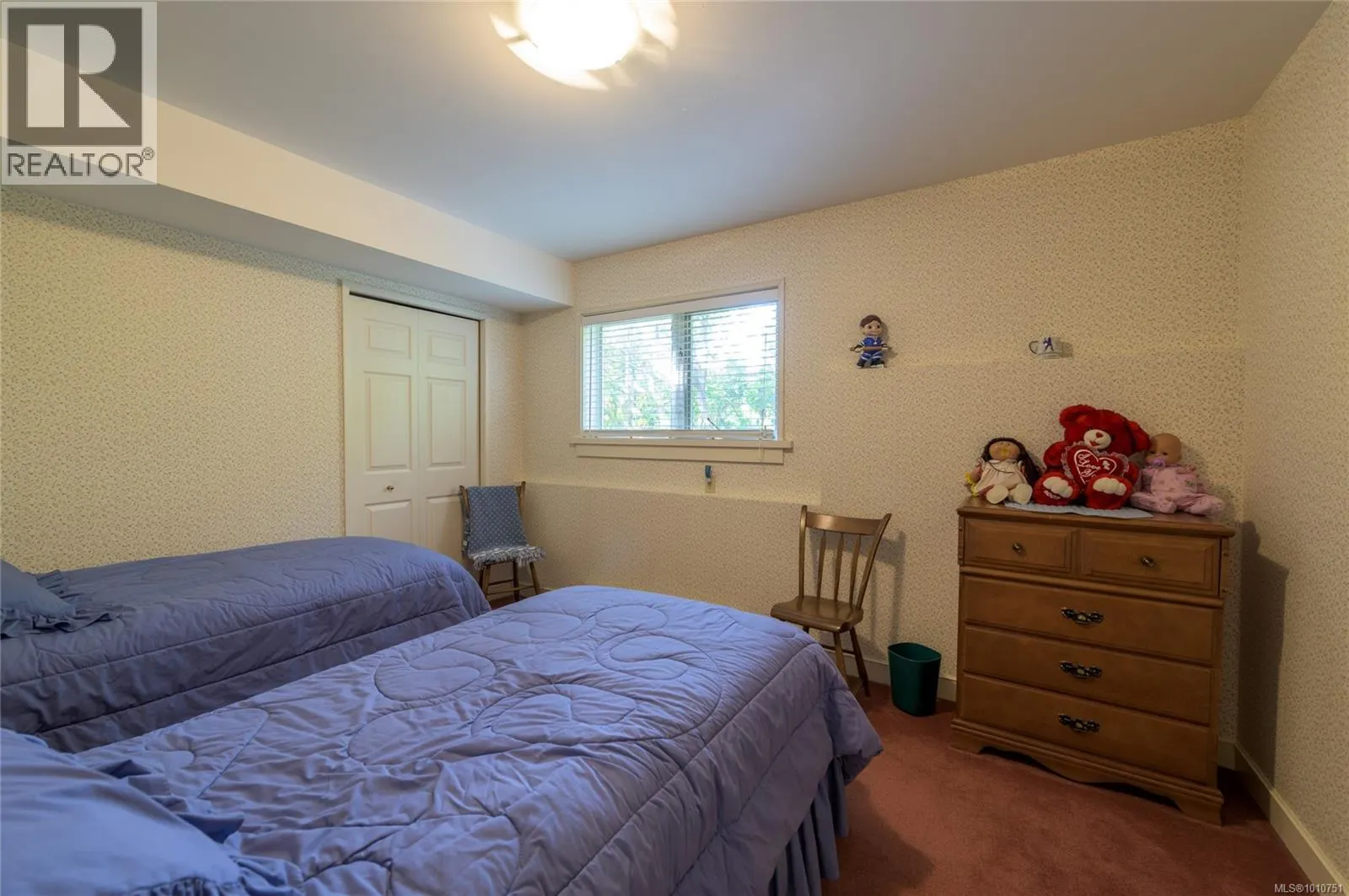 8742 Pender Park Dr