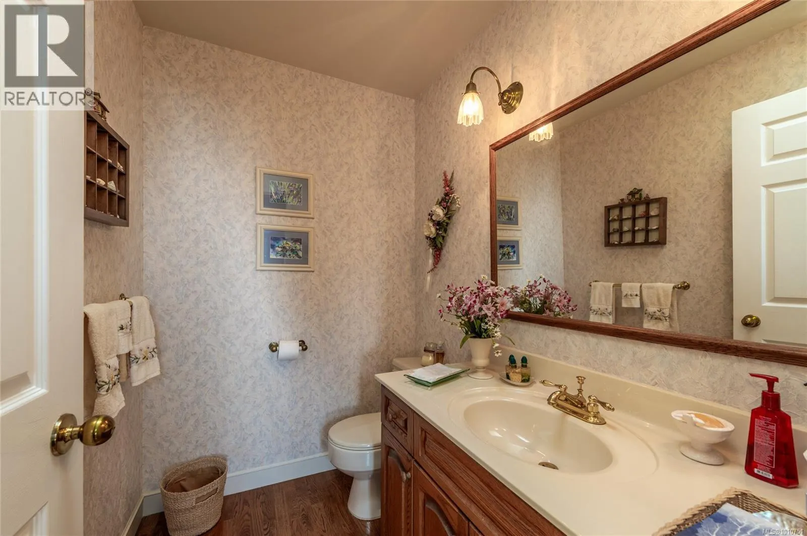 8742 Pender Park Dr