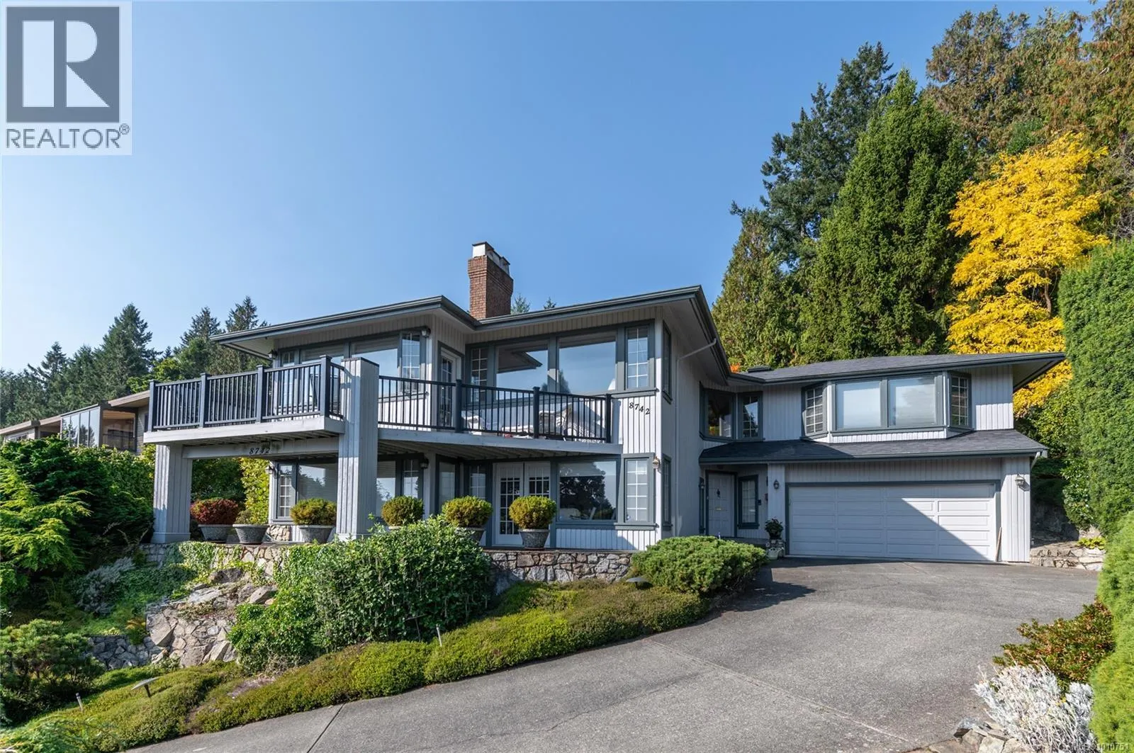 8742 Pender Park Dr