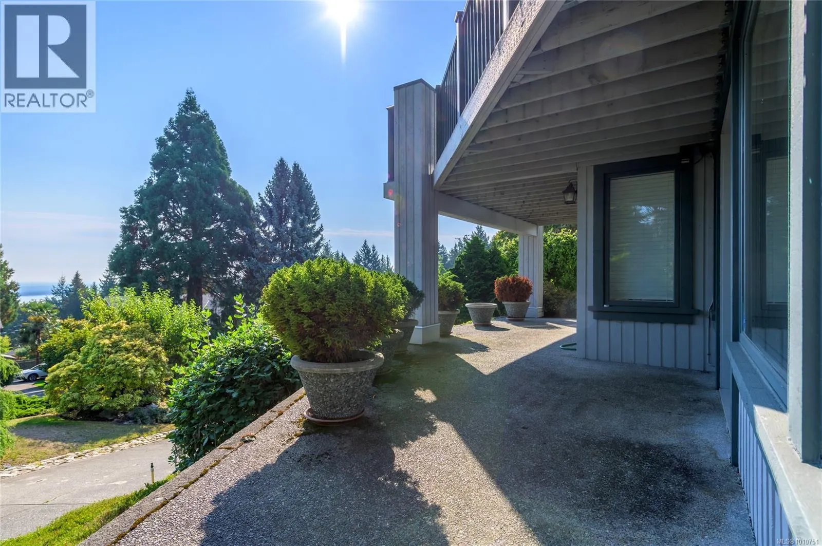 8742 Pender Park Dr
